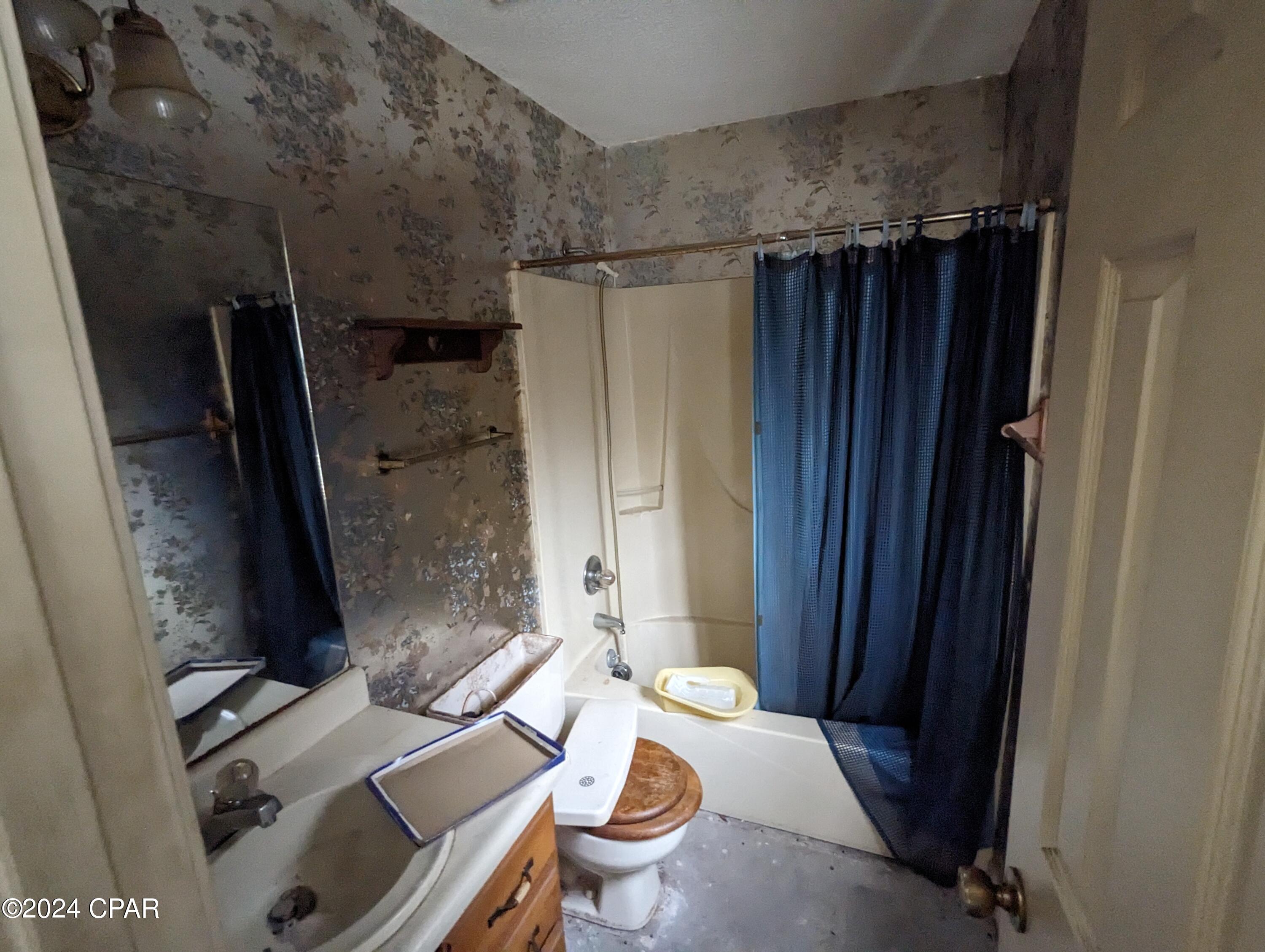 North Lagoon Oaks 1st - Residential