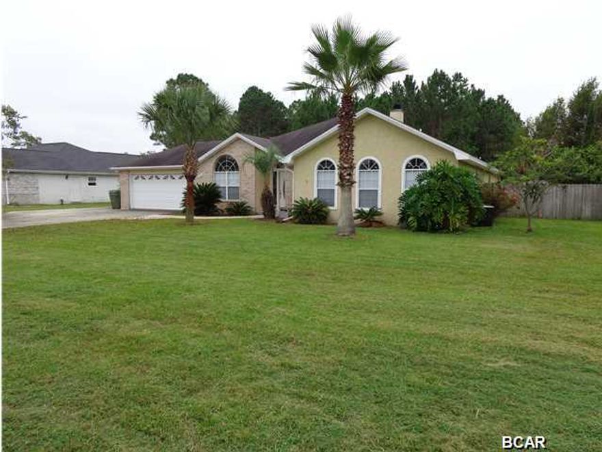 Great priced 4 bedroom home located on large lot in popular Mowat Highlands...Interior features open foyer, formal dining room, breakfast room, living room with fireplace, kitchen with ample counter and cabinet space, master bedroom with seperate shower, tub, double vanities, and walk-in closet...Exterior features brick and stucco siding, double car garage, screened patio...All ages and sizes are aprox.