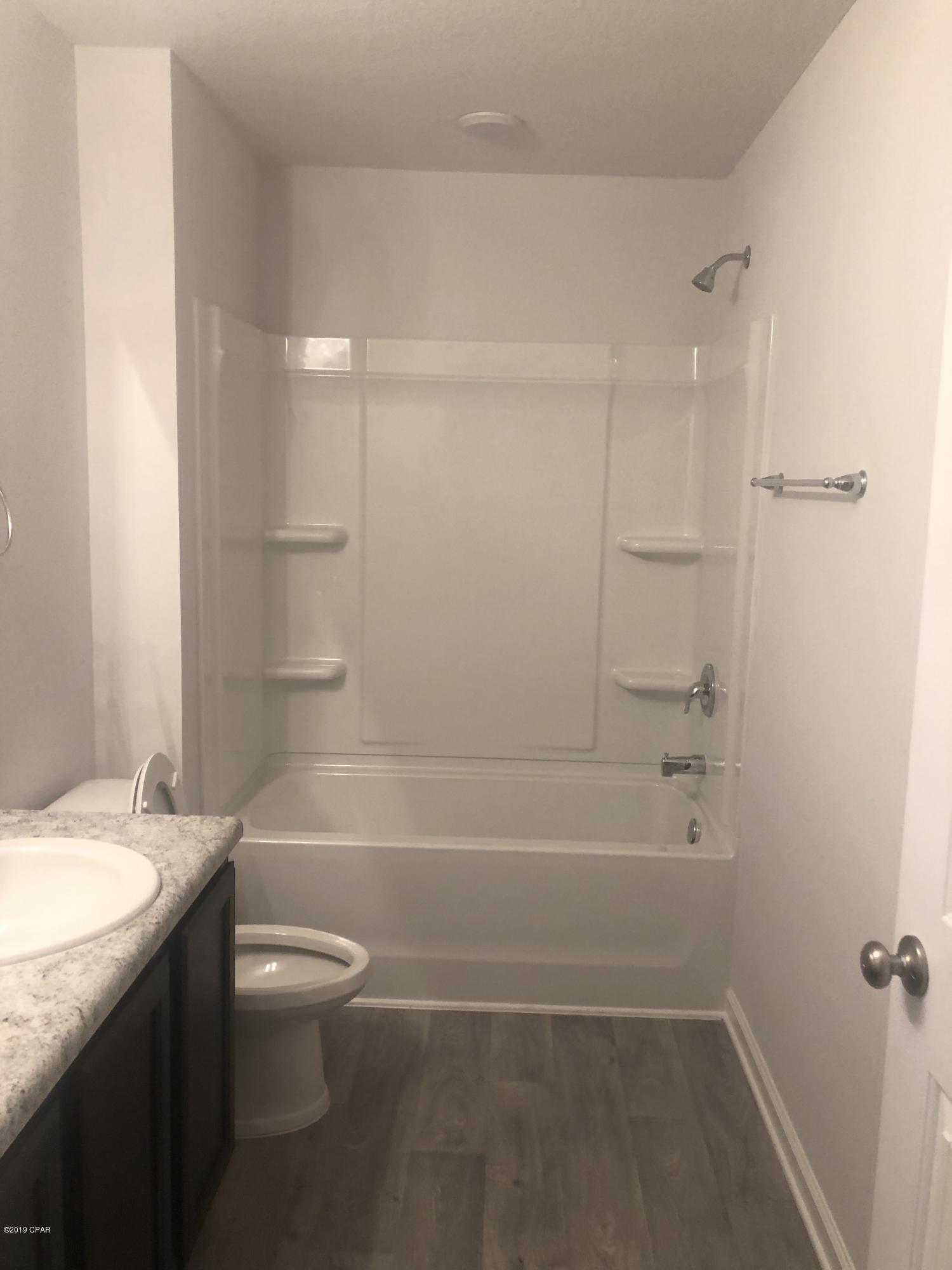 [No Recorded Subdiv] - Residential Lease