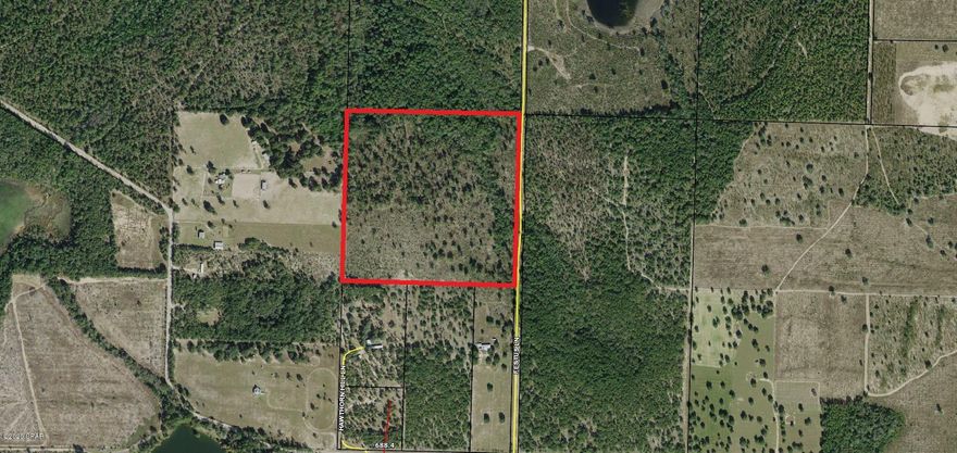 Great 40 acre parcel located close to 231,  but still has the great feeling of country living.  Would be a great place for a home site.  Possibilities are endless.