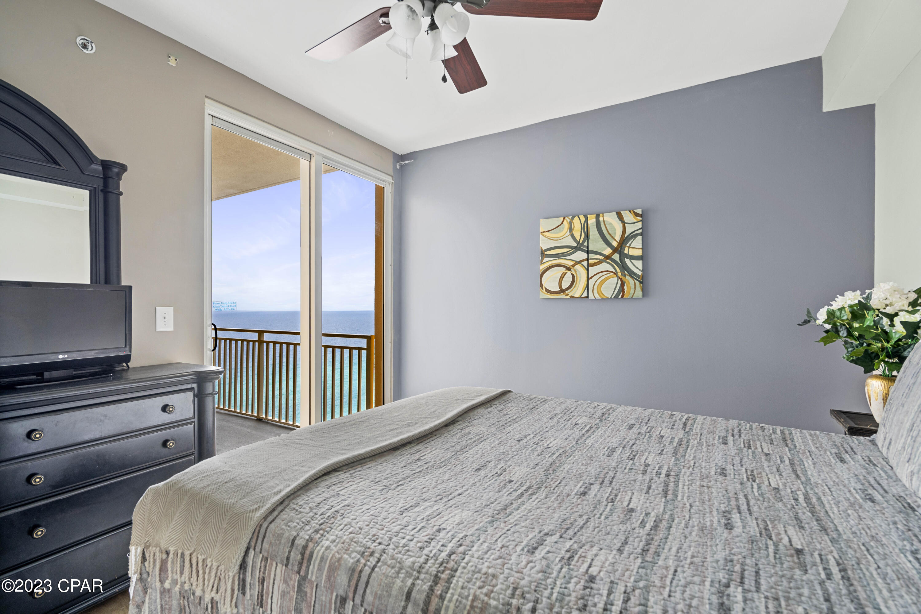 Splash Condo - Residential