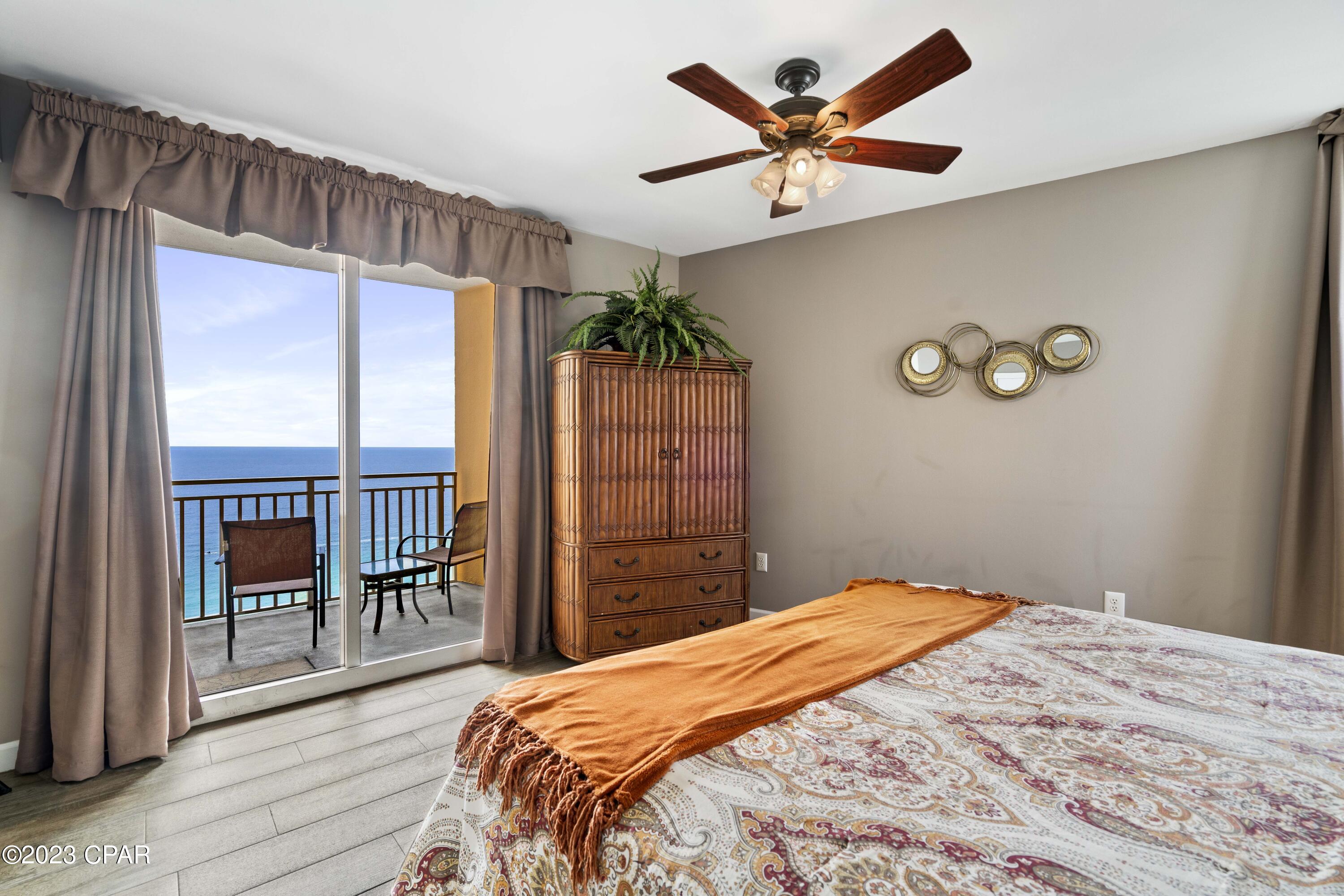 Splash Condo - Residential