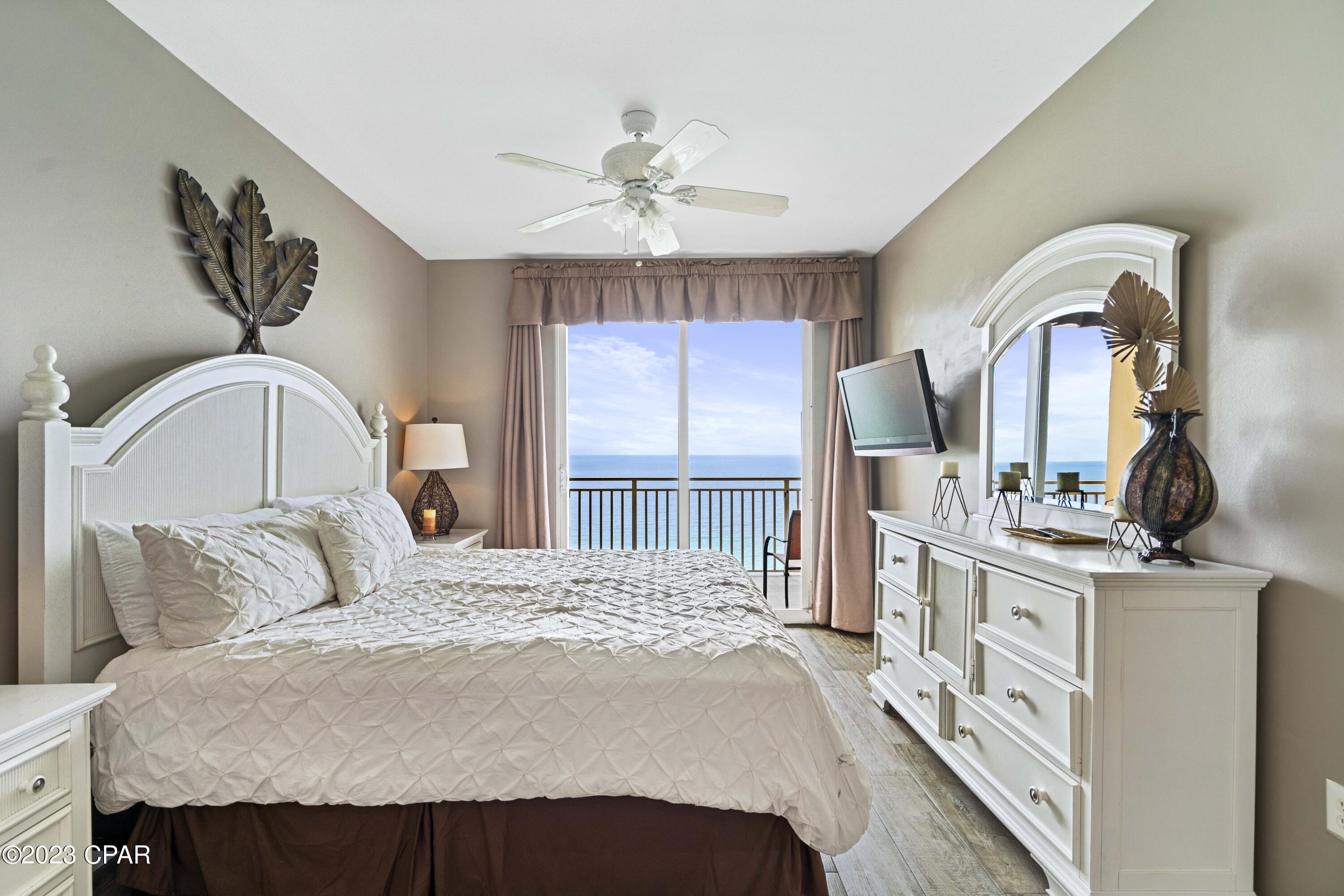 Splash Condo - Residential