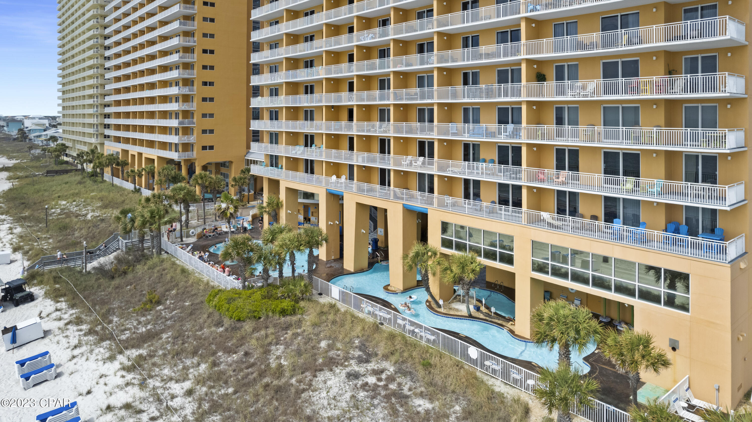 Splash Condo - Residential