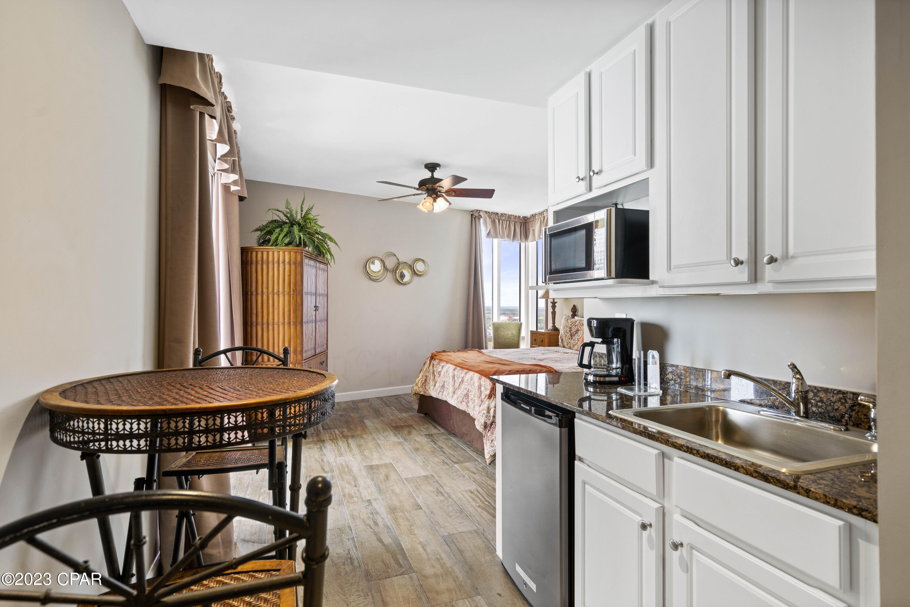 Splash Condo - Residential