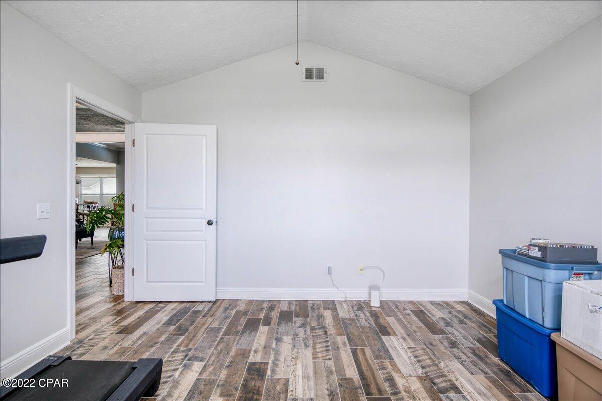 Mowat Highlands Ph VI - Residential