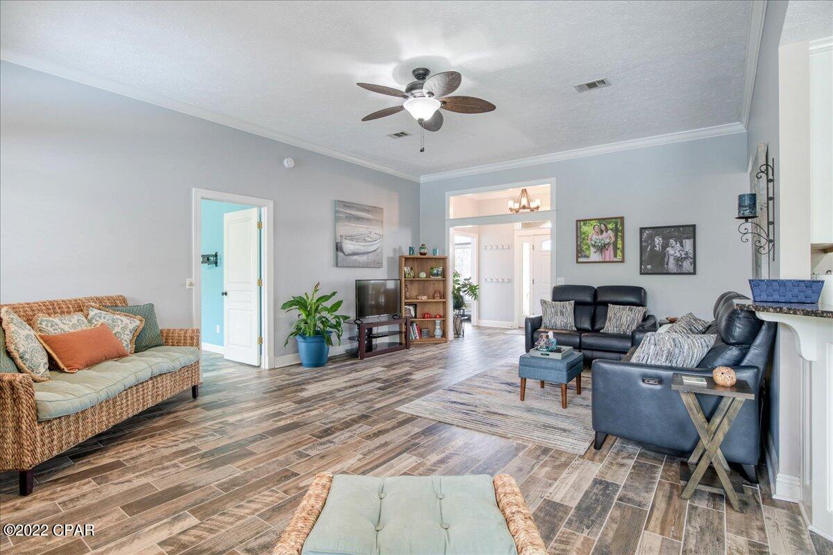 Mowat Highlands Ph VI - Residential