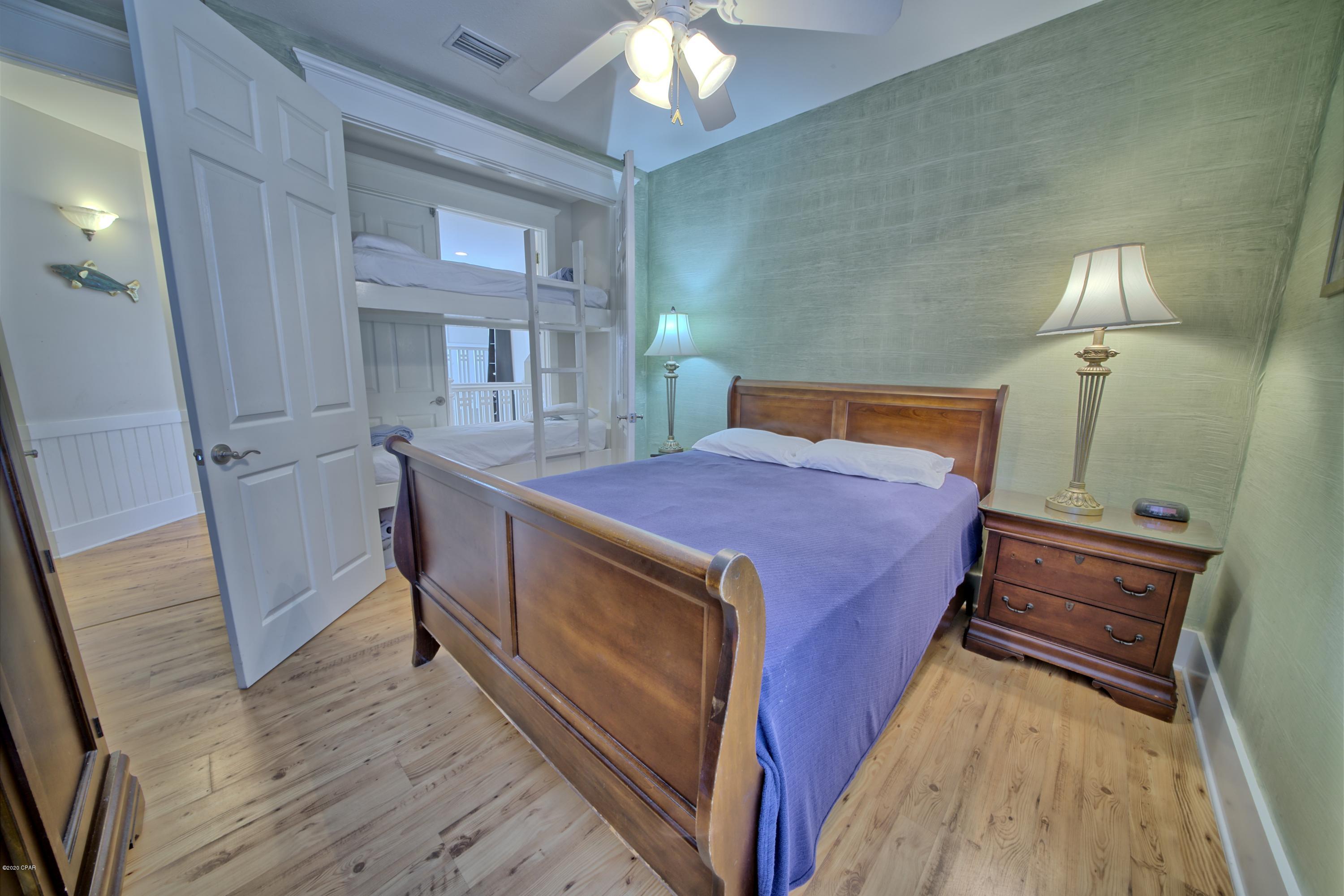 La Valencia Beach Resort - Residential