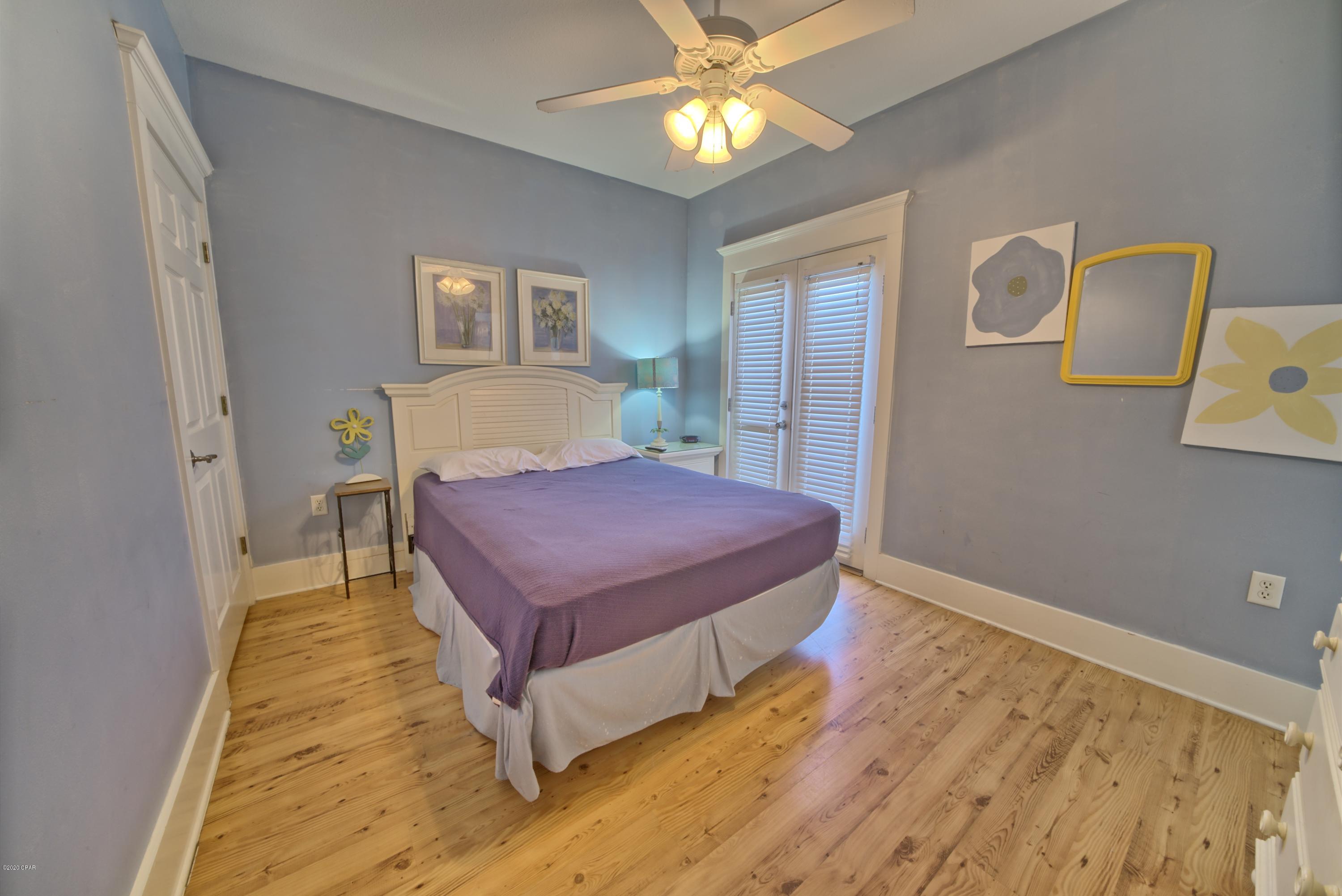 La Valencia Beach Resort - Residential