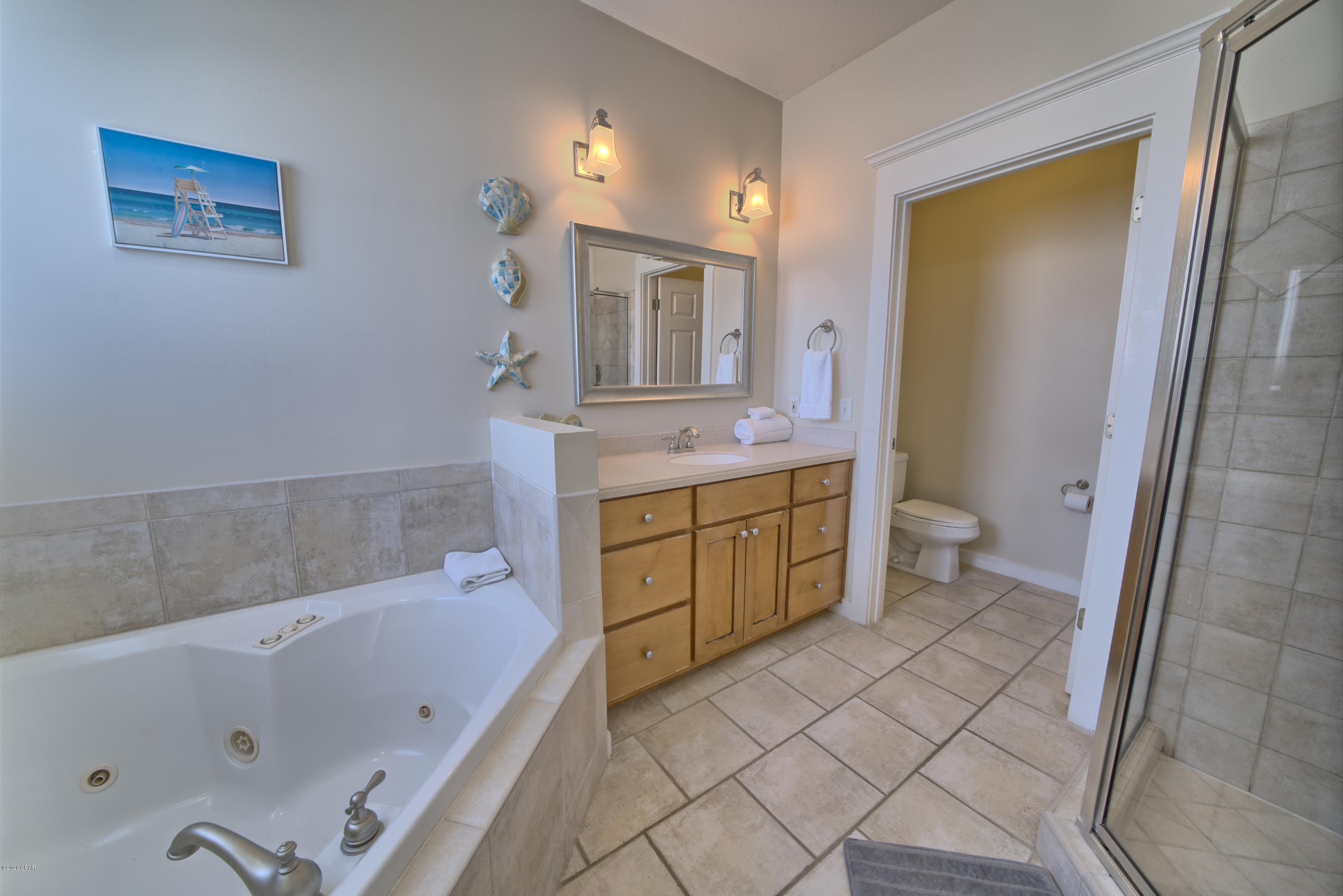 La Valencia Beach Resort - Residential