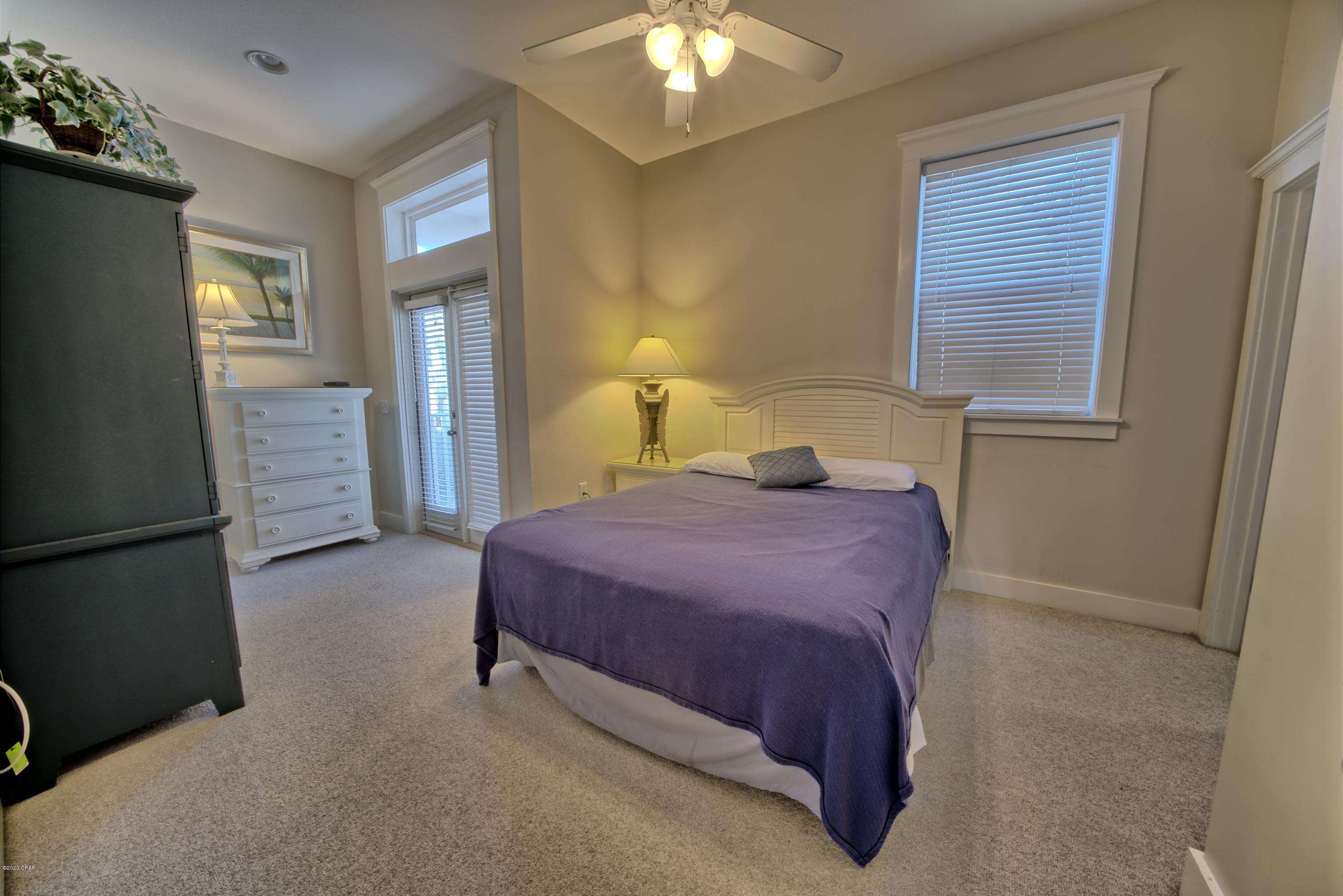 La Valencia Beach Resort - Residential