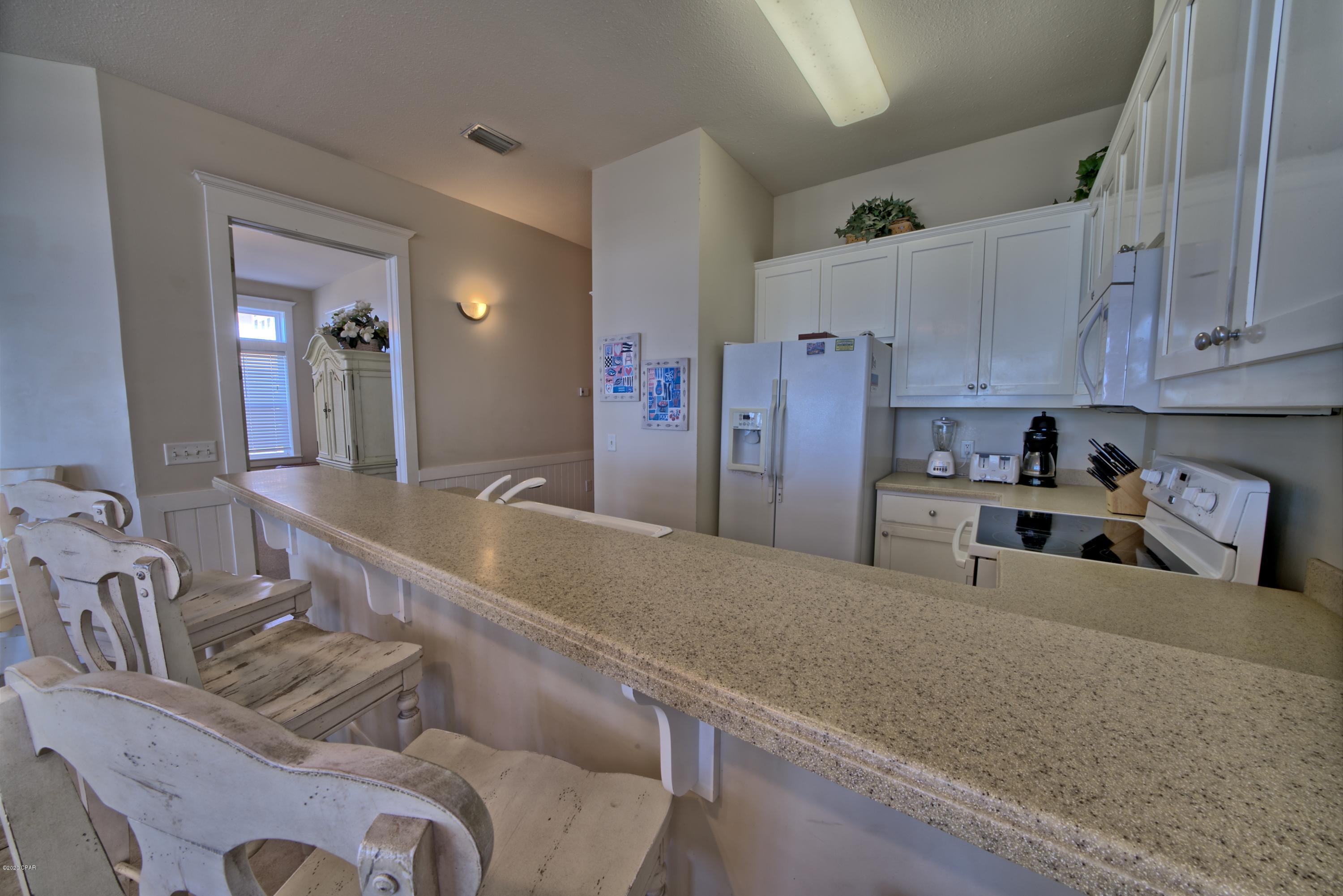 La Valencia Beach Resort - Residential