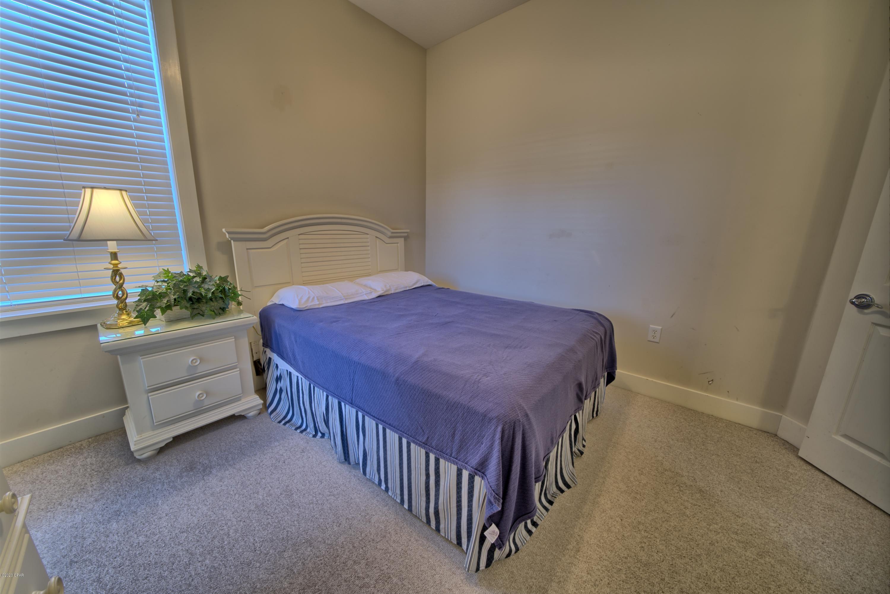 La Valencia Beach Resort - Residential