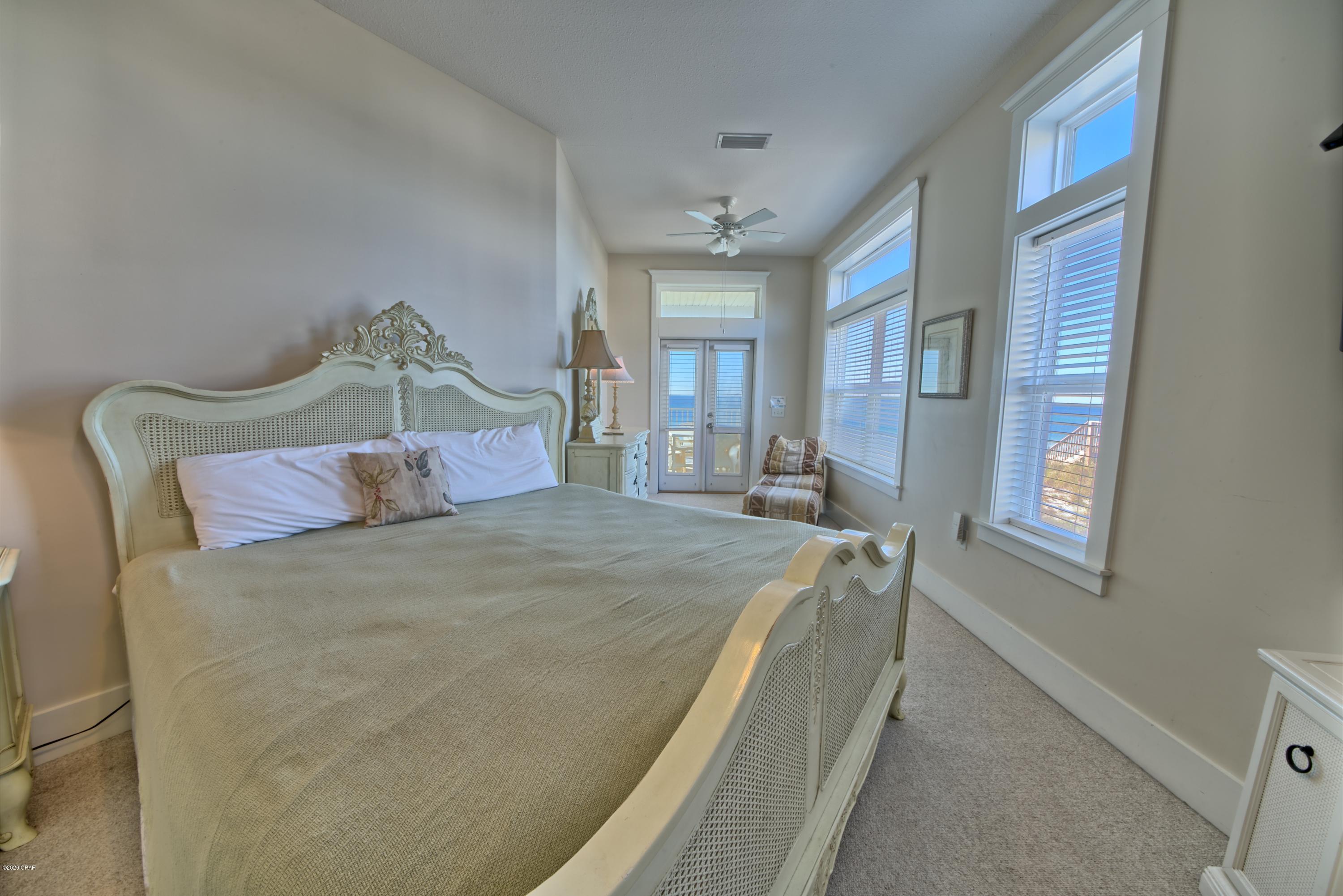 La Valencia Beach Resort - Residential