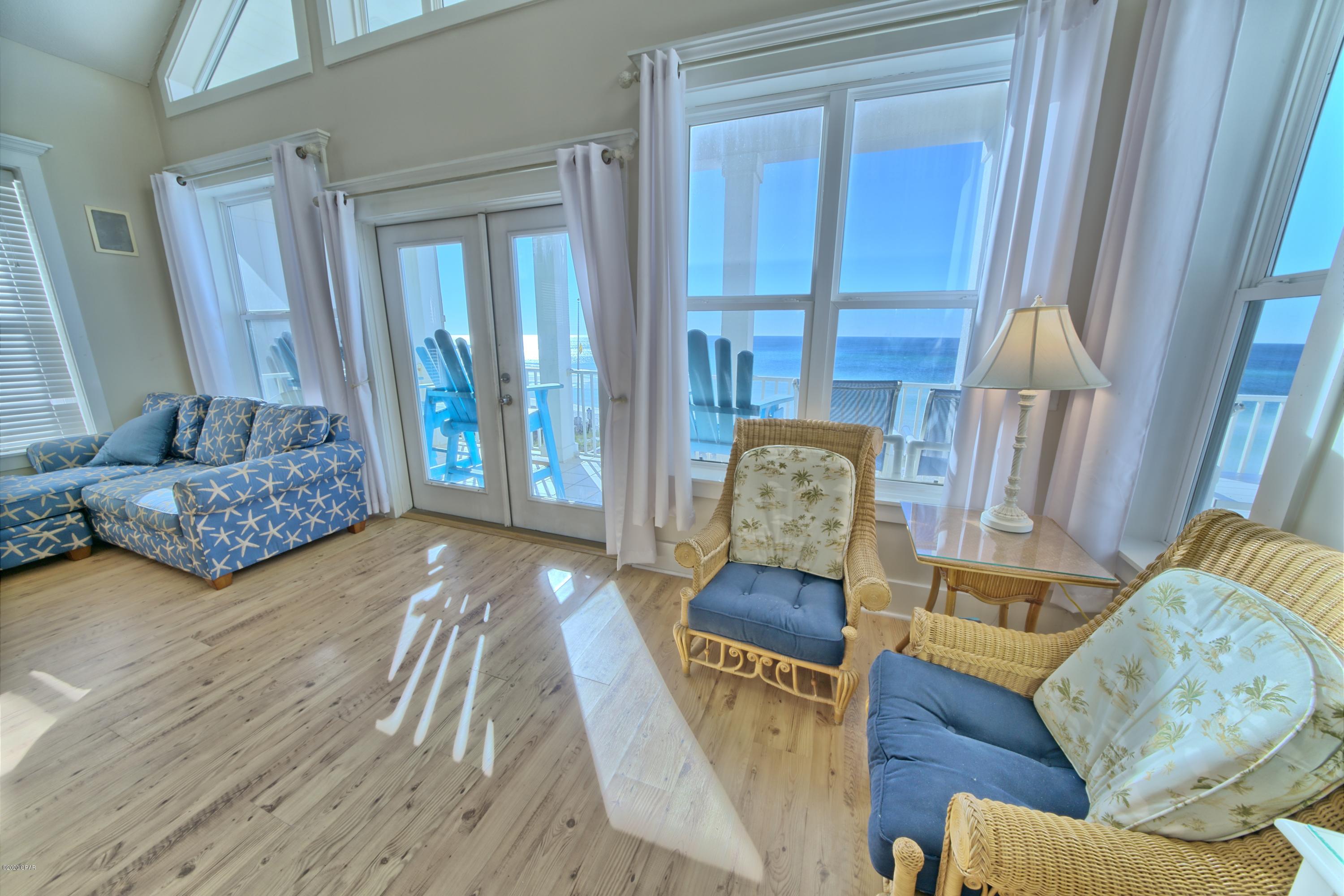 La Valencia Beach Resort - Residential