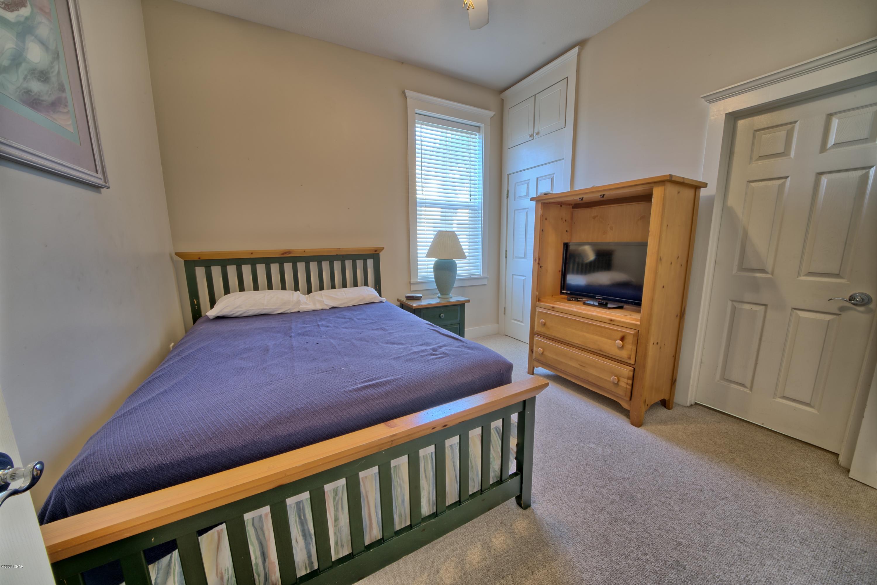 La Valencia Beach Resort - Residential