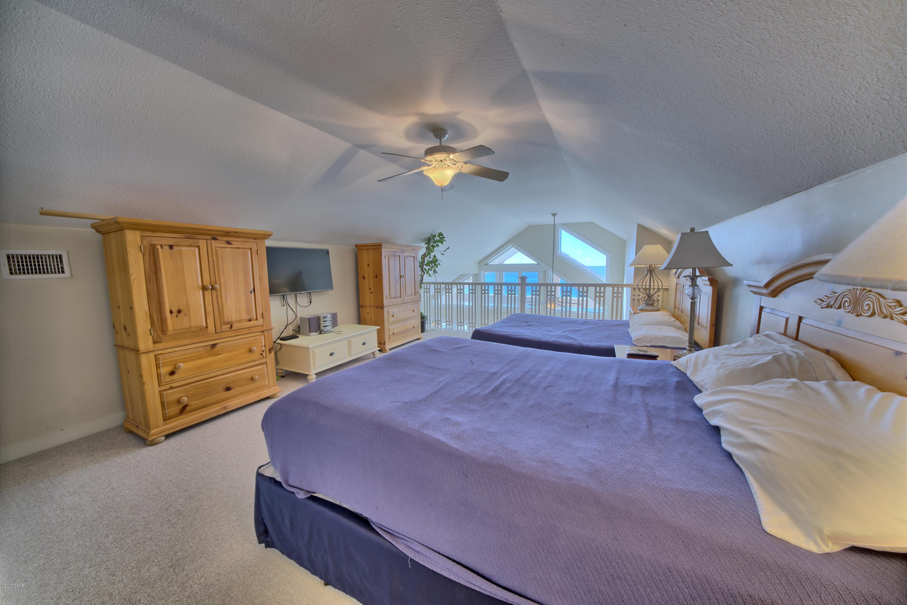 La Valencia Beach Resort - Residential