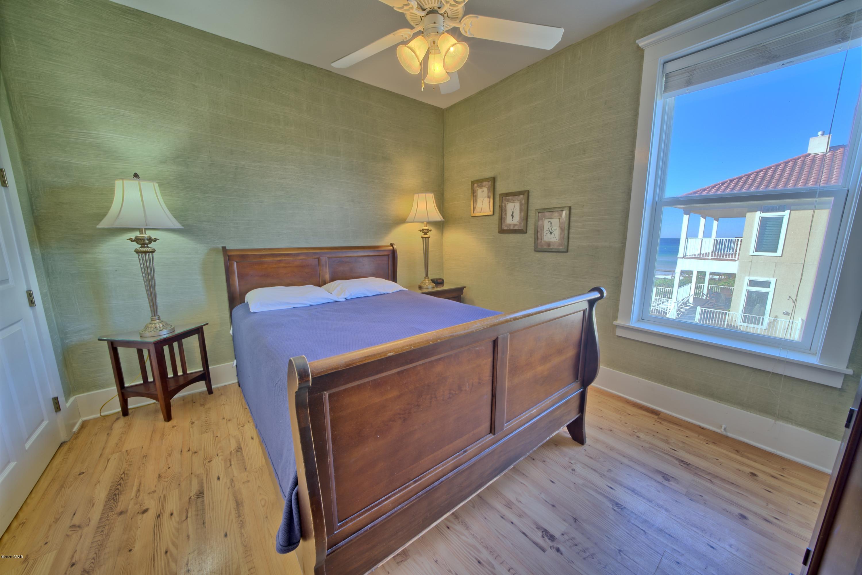 La Valencia Beach Resort - Residential