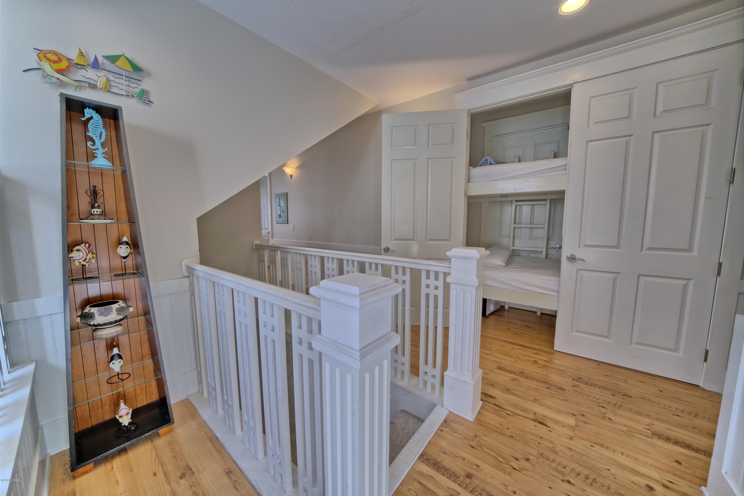 La Valencia Beach Resort - Residential