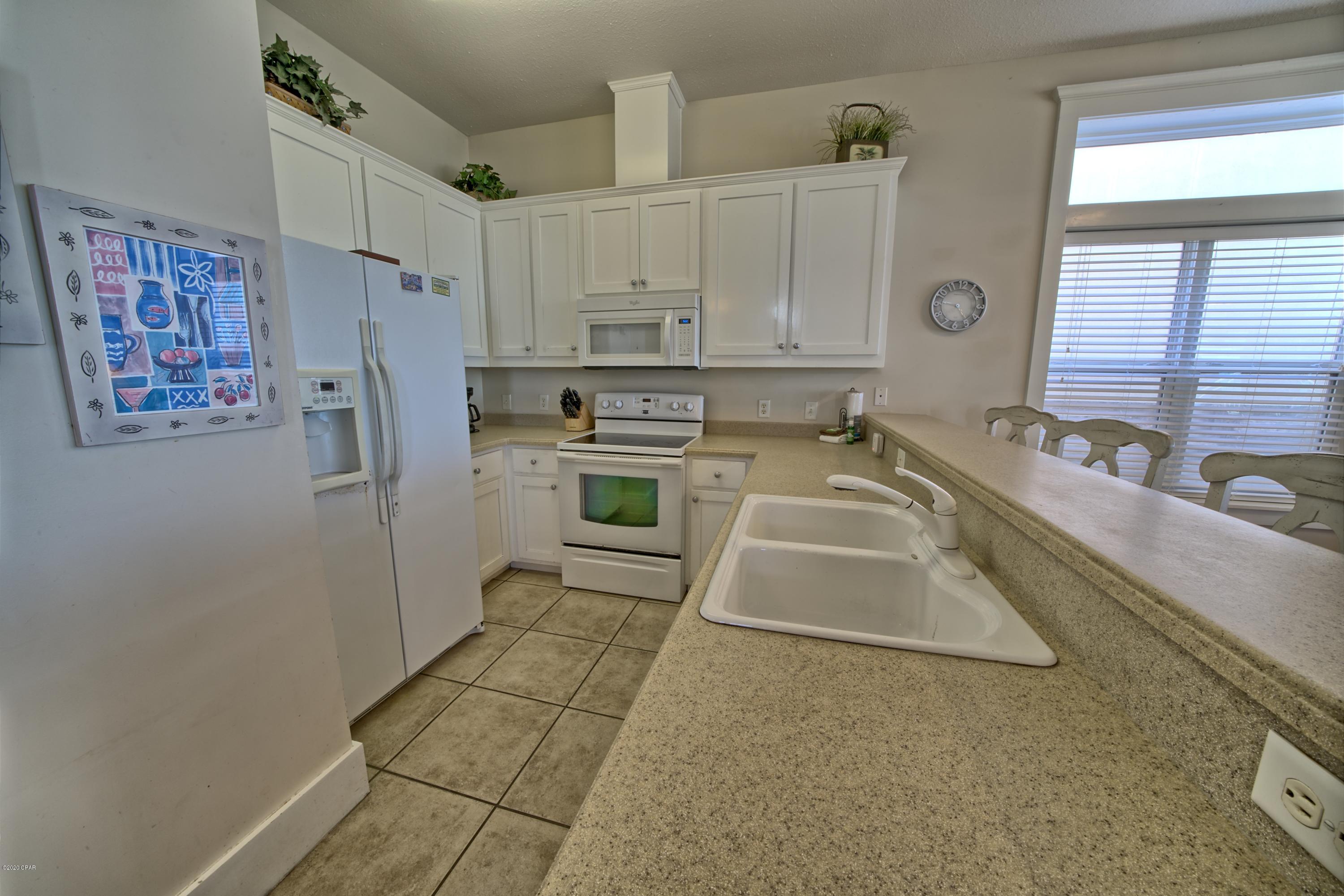 La Valencia Beach Resort - Residential