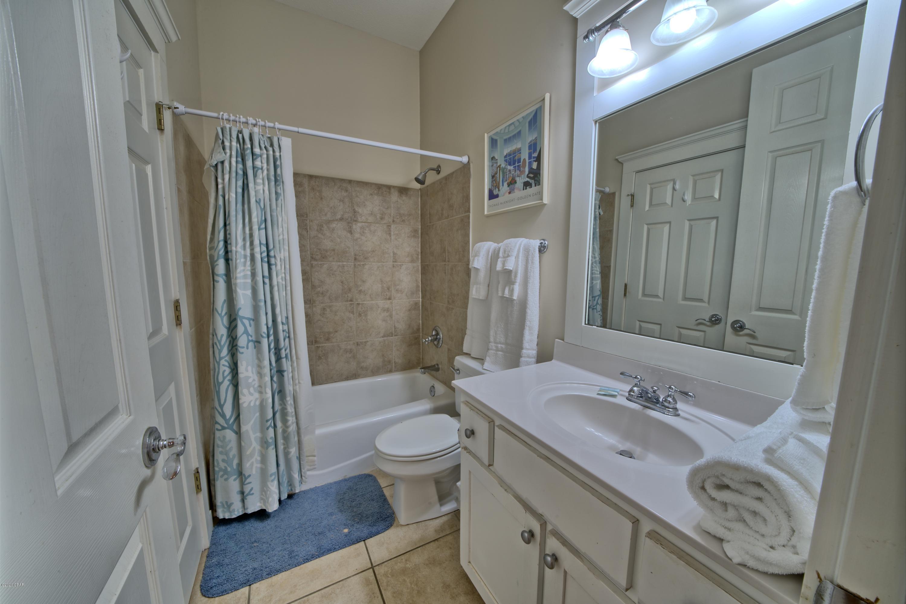 La Valencia Beach Resort - Residential