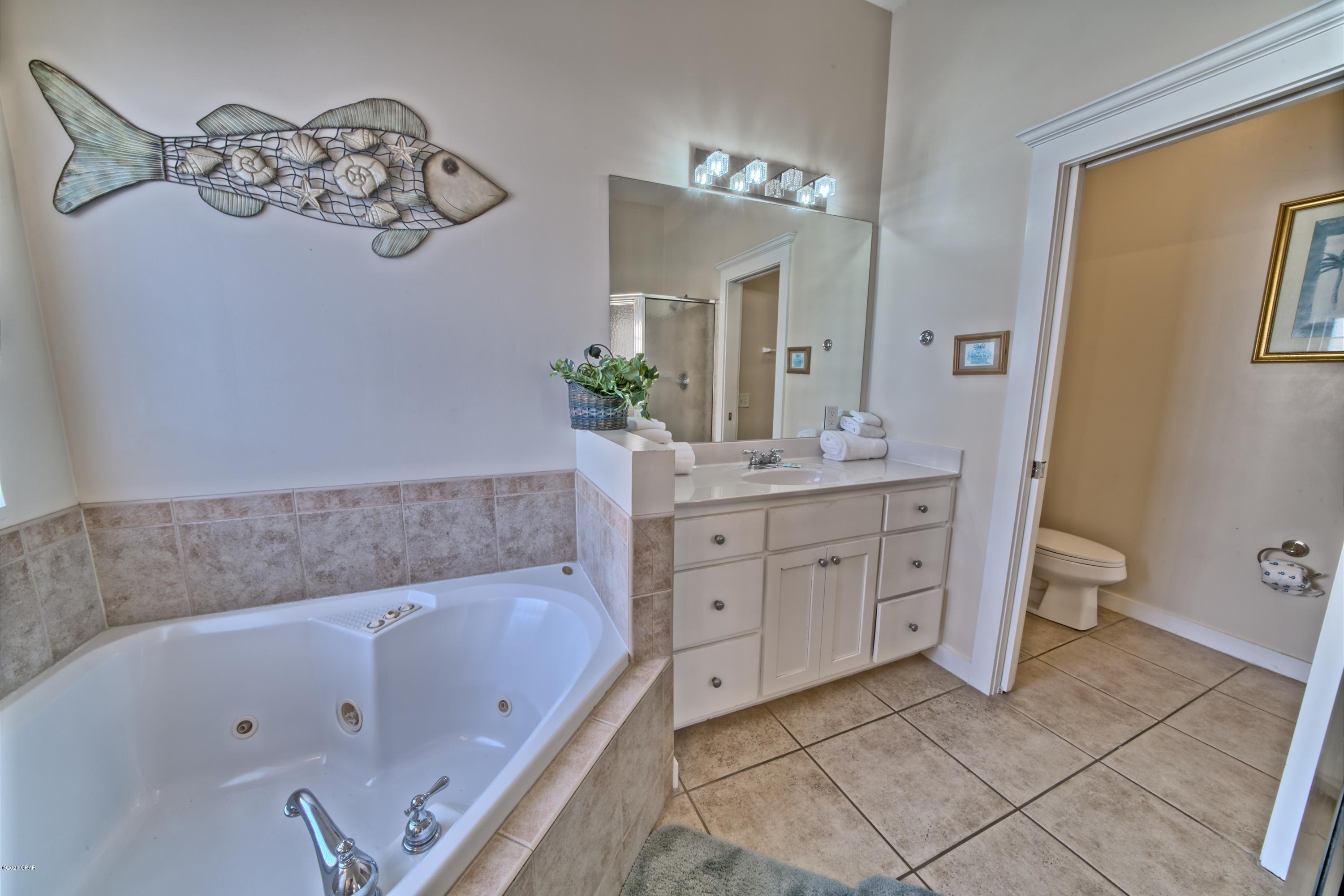 La Valencia Beach Resort - Residential