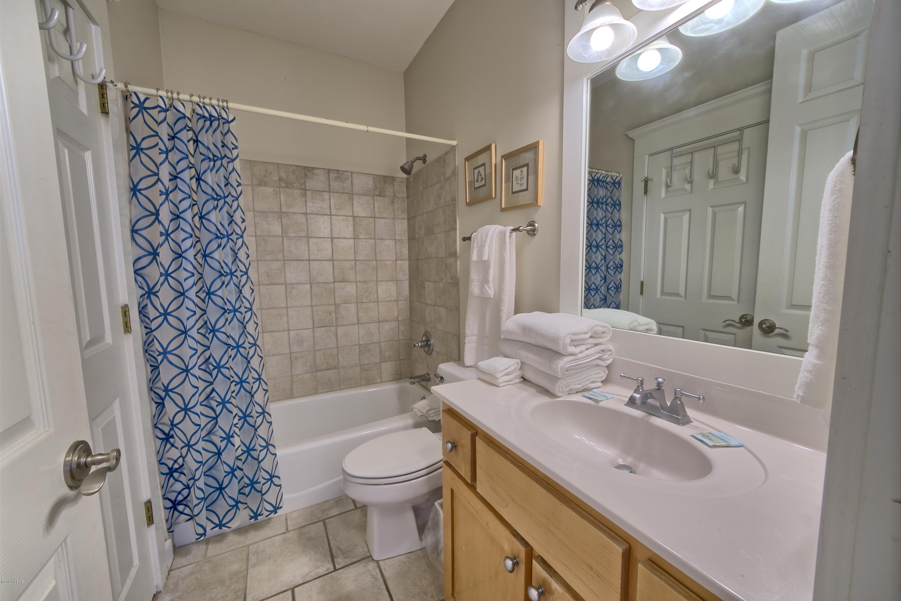 La Valencia Beach Resort - Residential