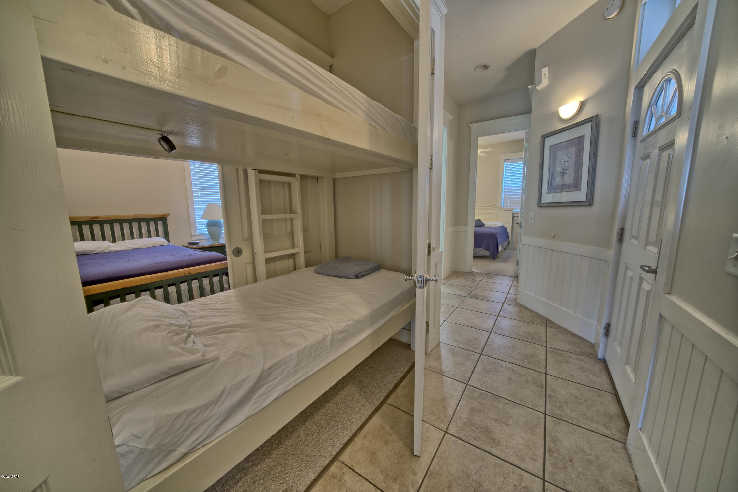 La Valencia Beach Resort - Residential