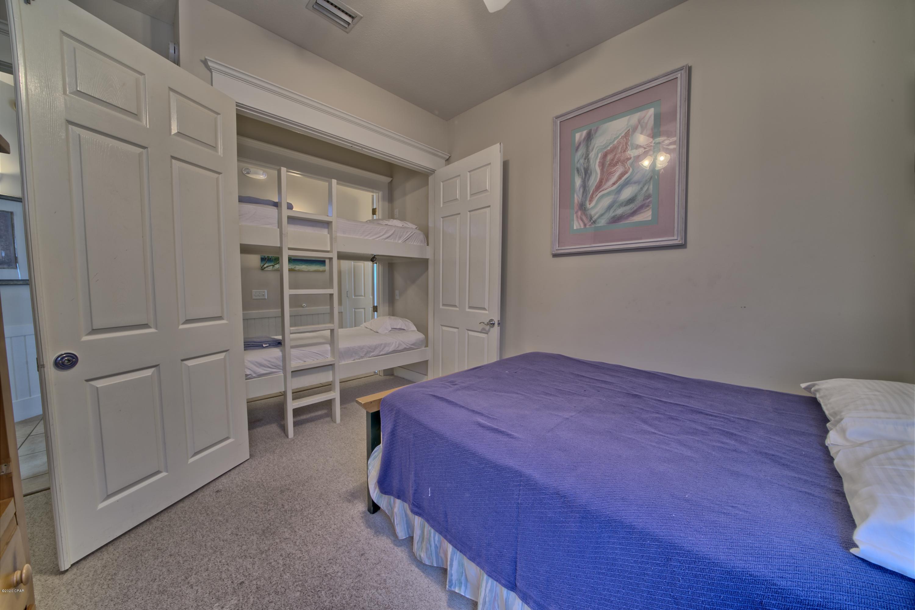 La Valencia Beach Resort - Residential