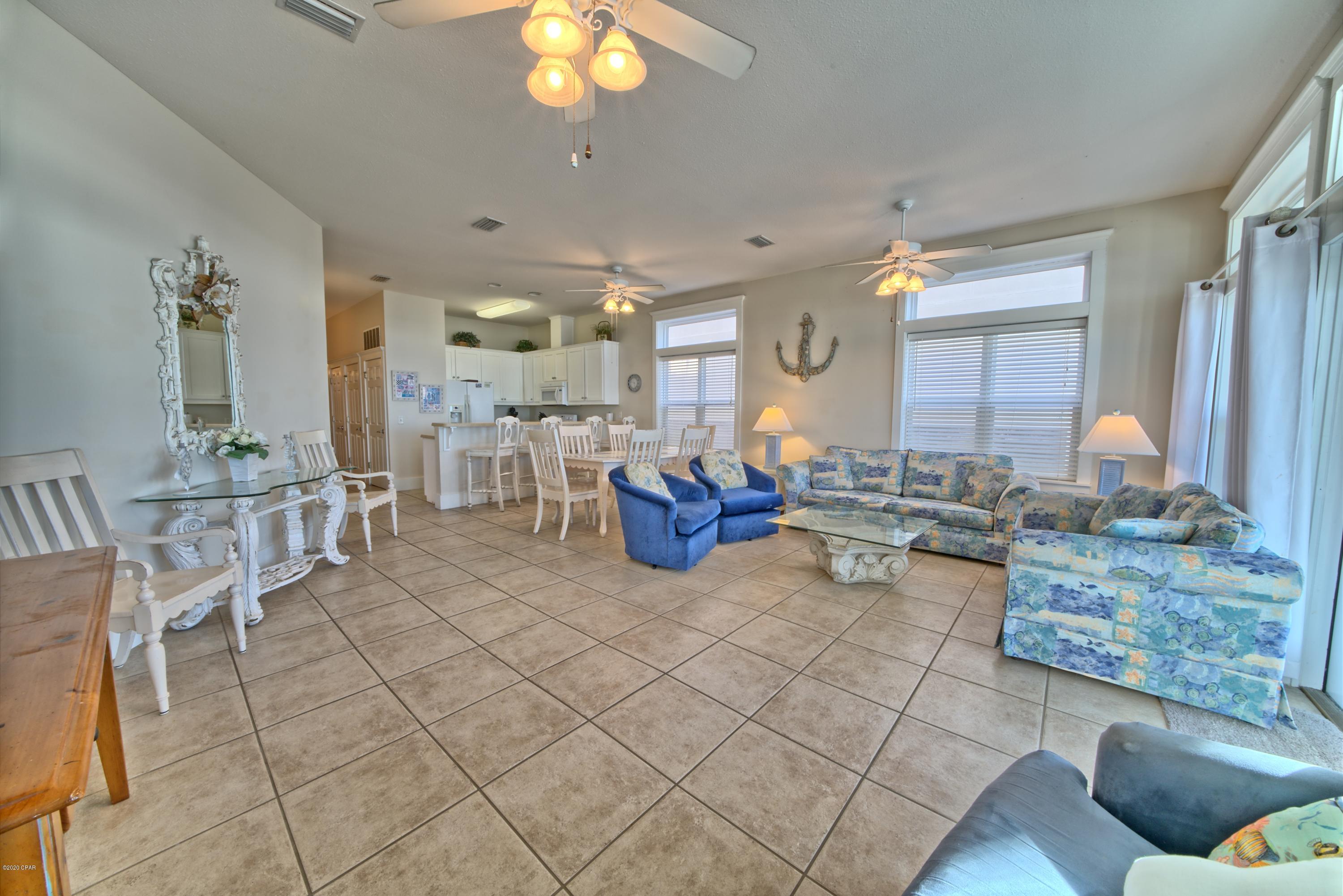 La Valencia Beach Resort - Residential