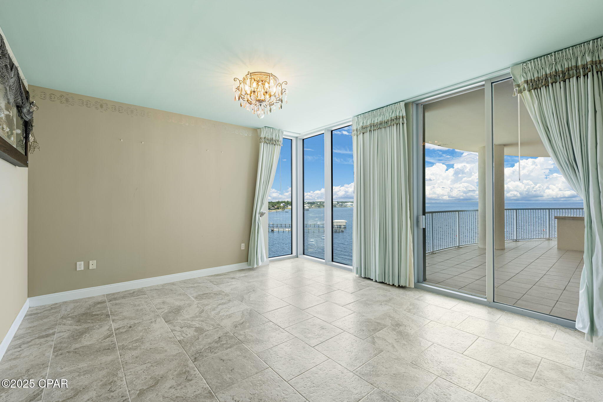 Marina Landing - Residential