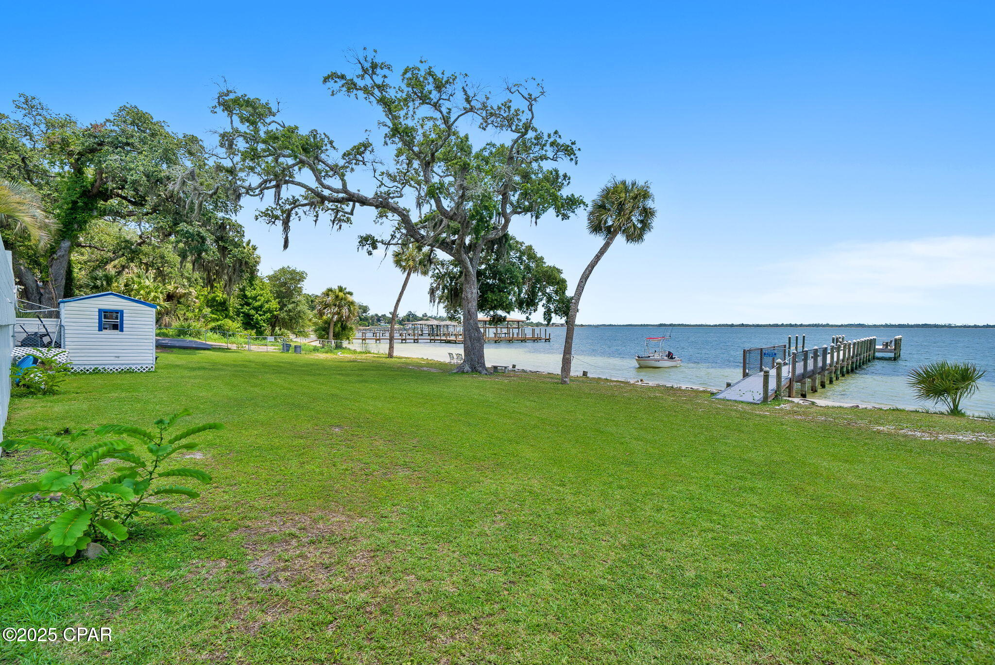 Bay Club Condo Ph 1 - Residential