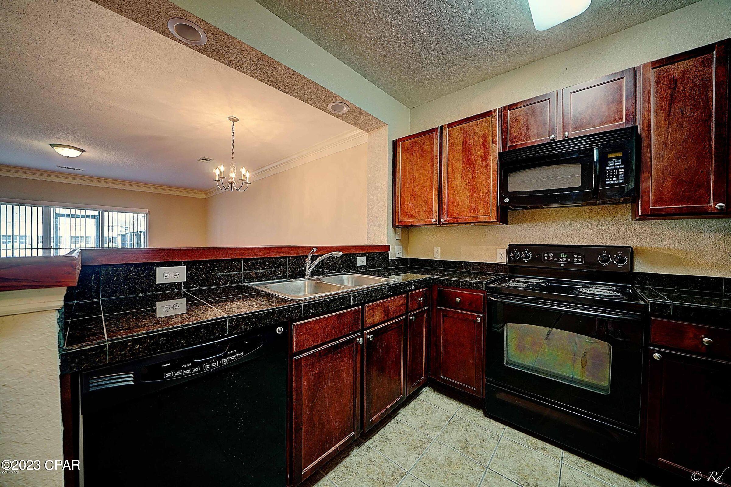 Baldwin Rowe - Residential Lease