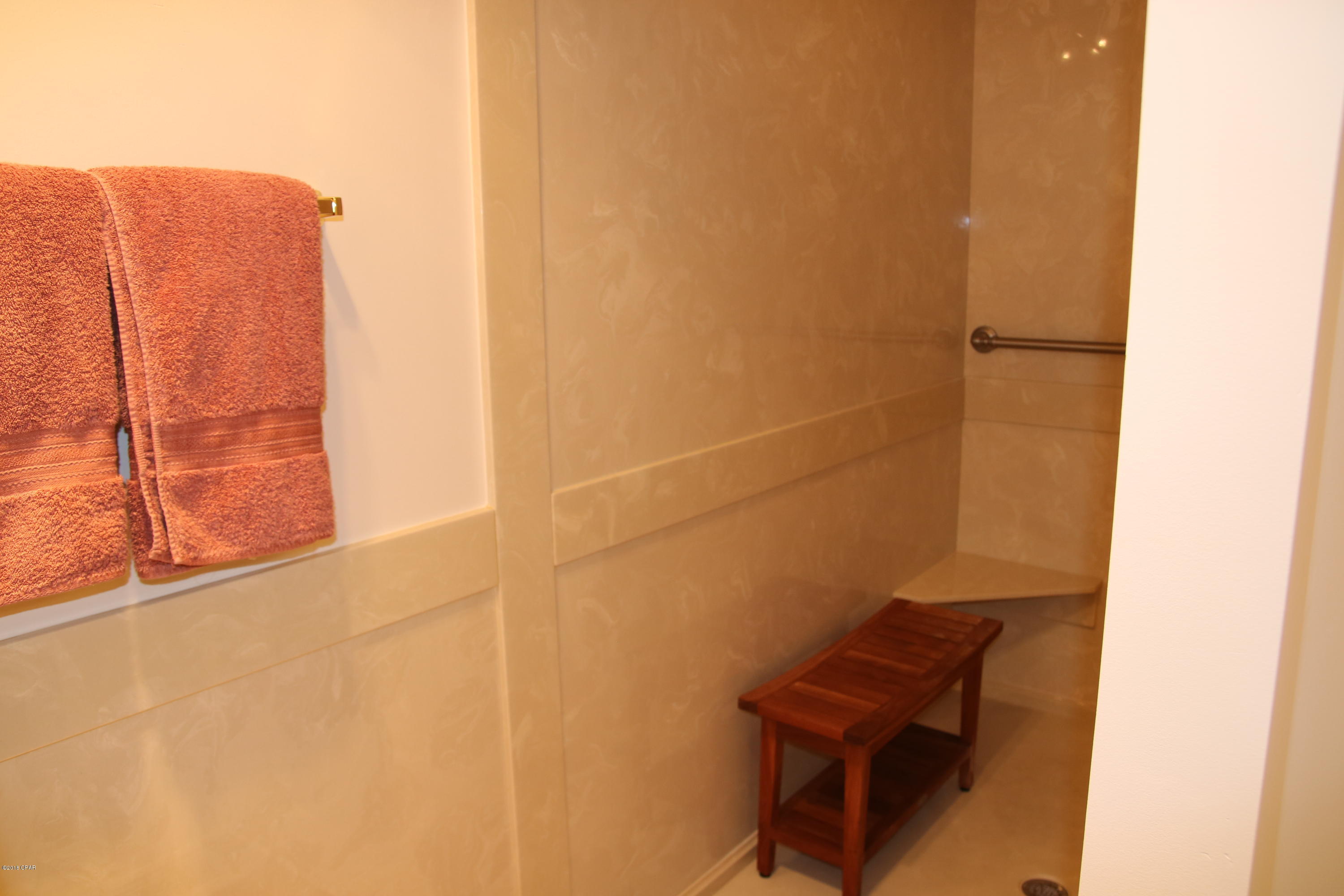 Colony Club - Residential