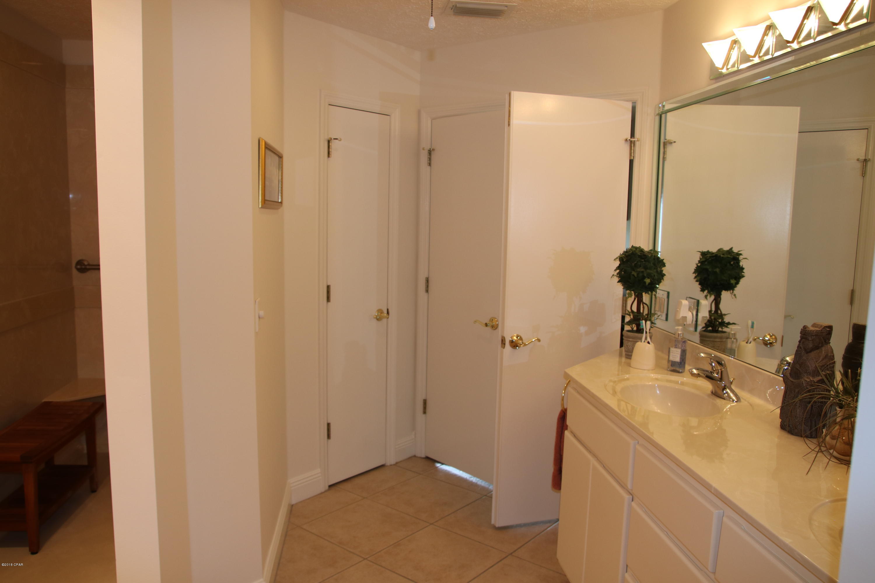 Colony Club - Residential