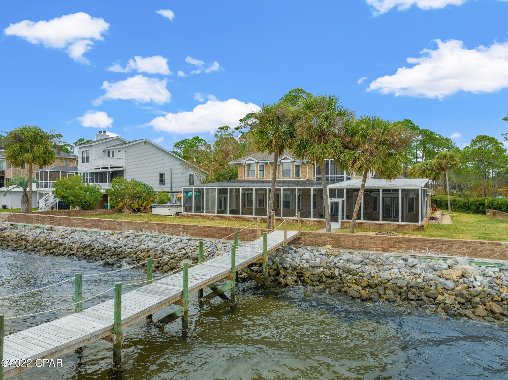 Dolphin Point - Residential