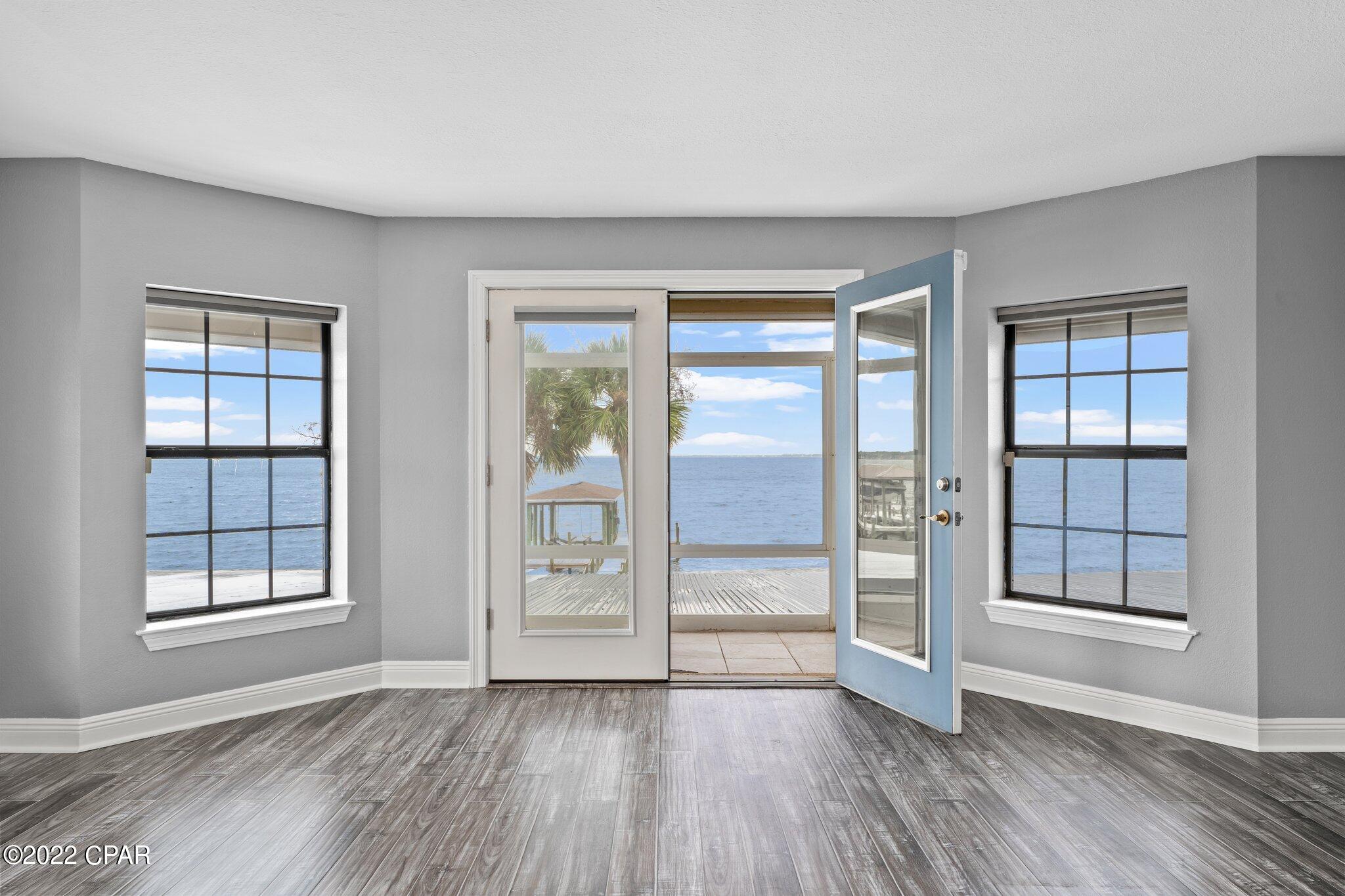 Dolphin Point - Residential