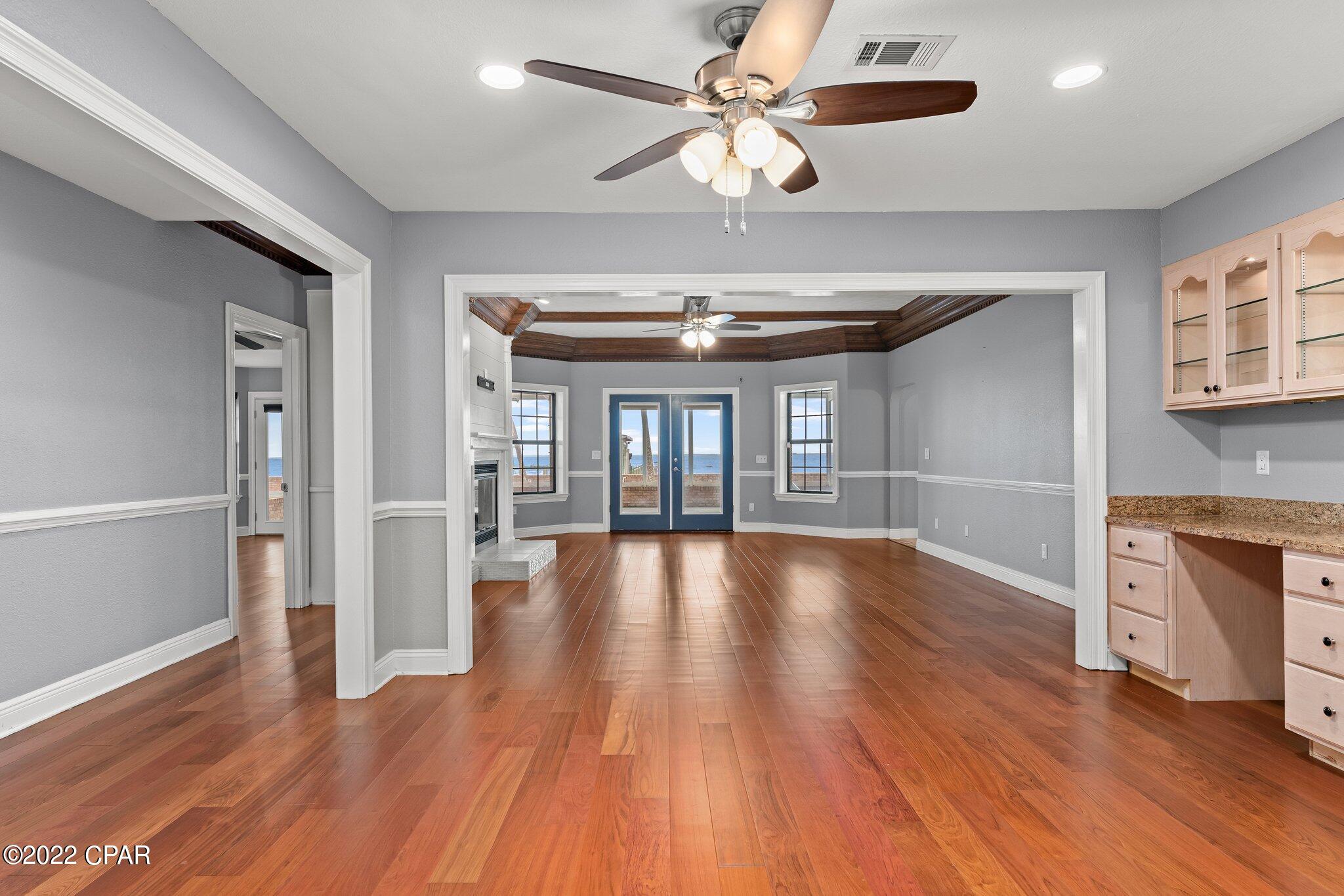 Dolphin Point - Residential