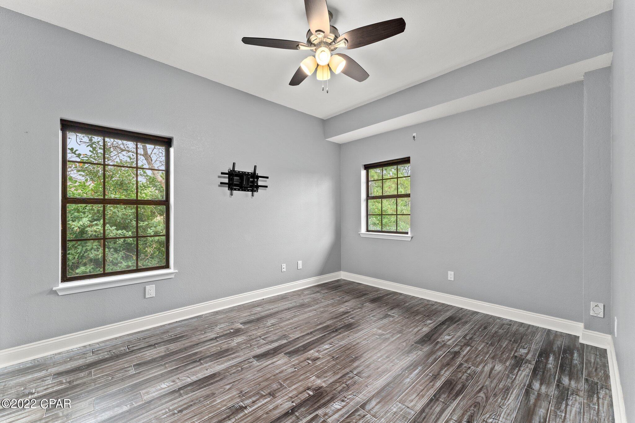 Dolphin Point - Residential