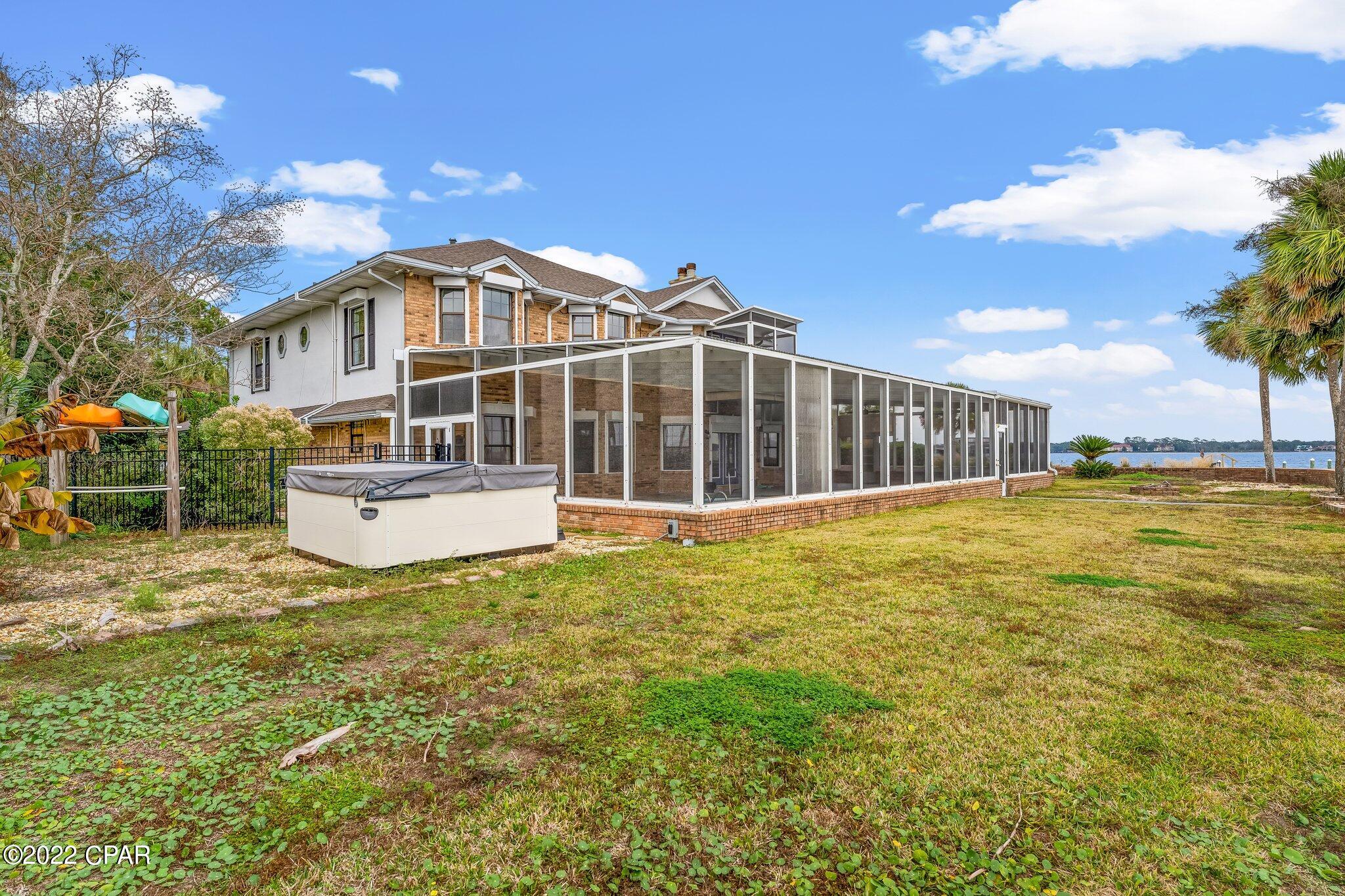 Dolphin Point - Residential