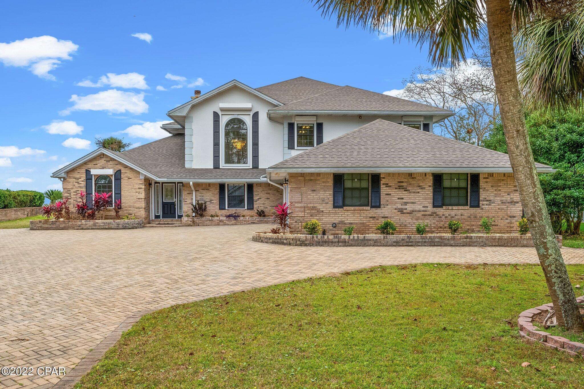 Dolphin Point - Residential