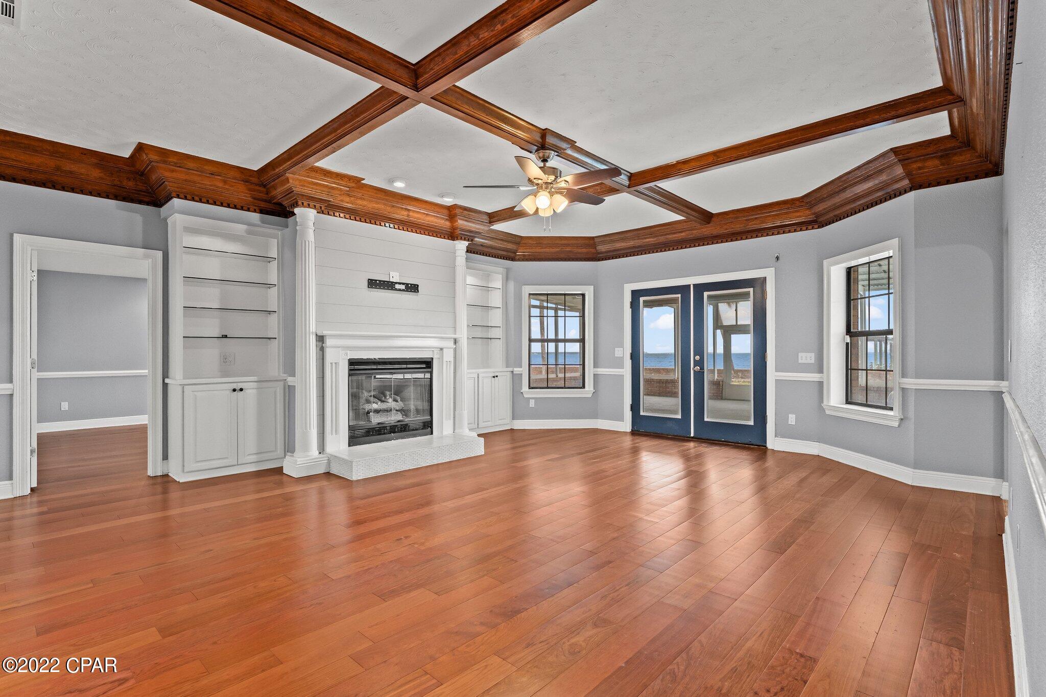 Dolphin Point - Residential