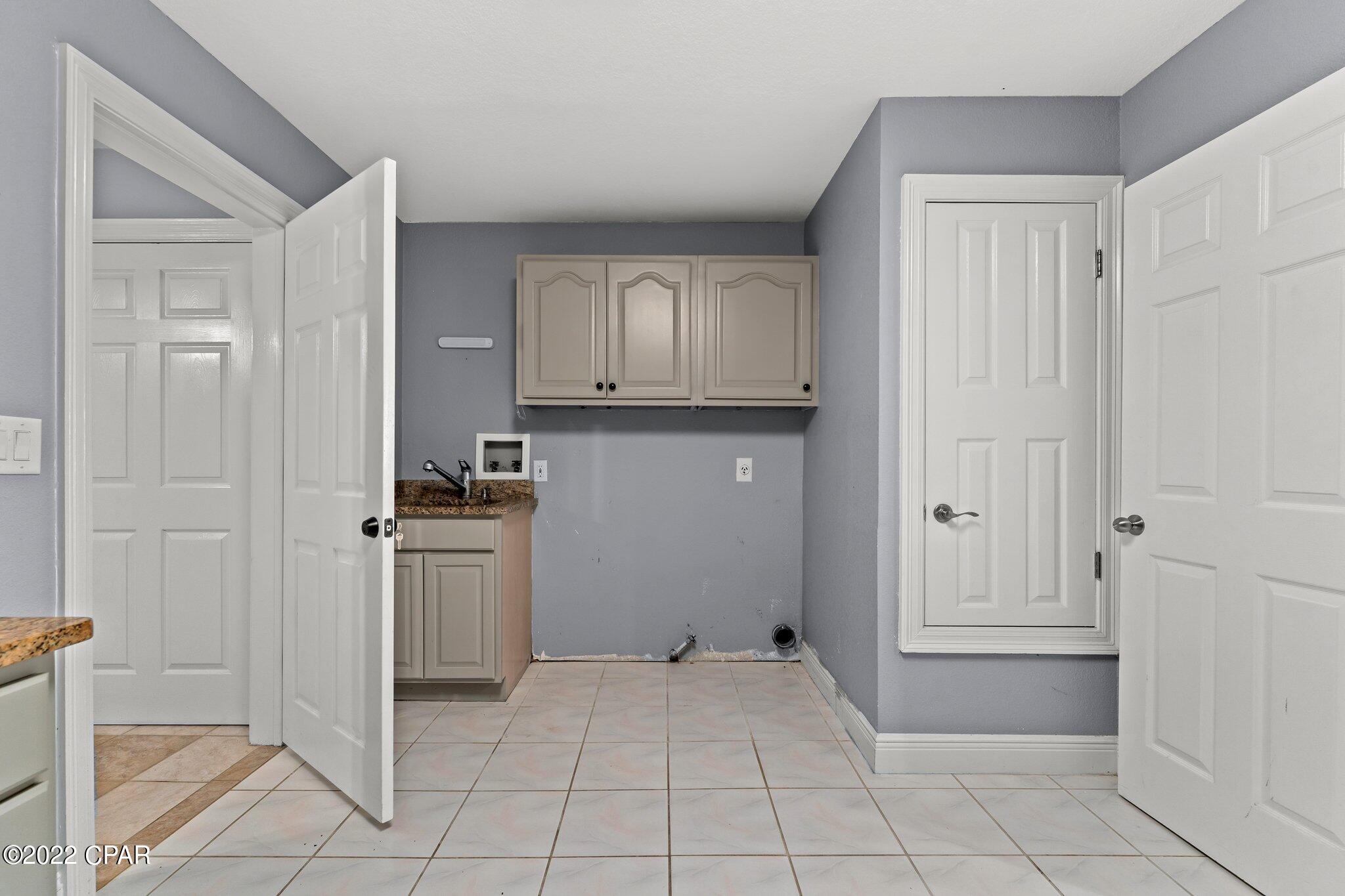 Dolphin Point - Residential