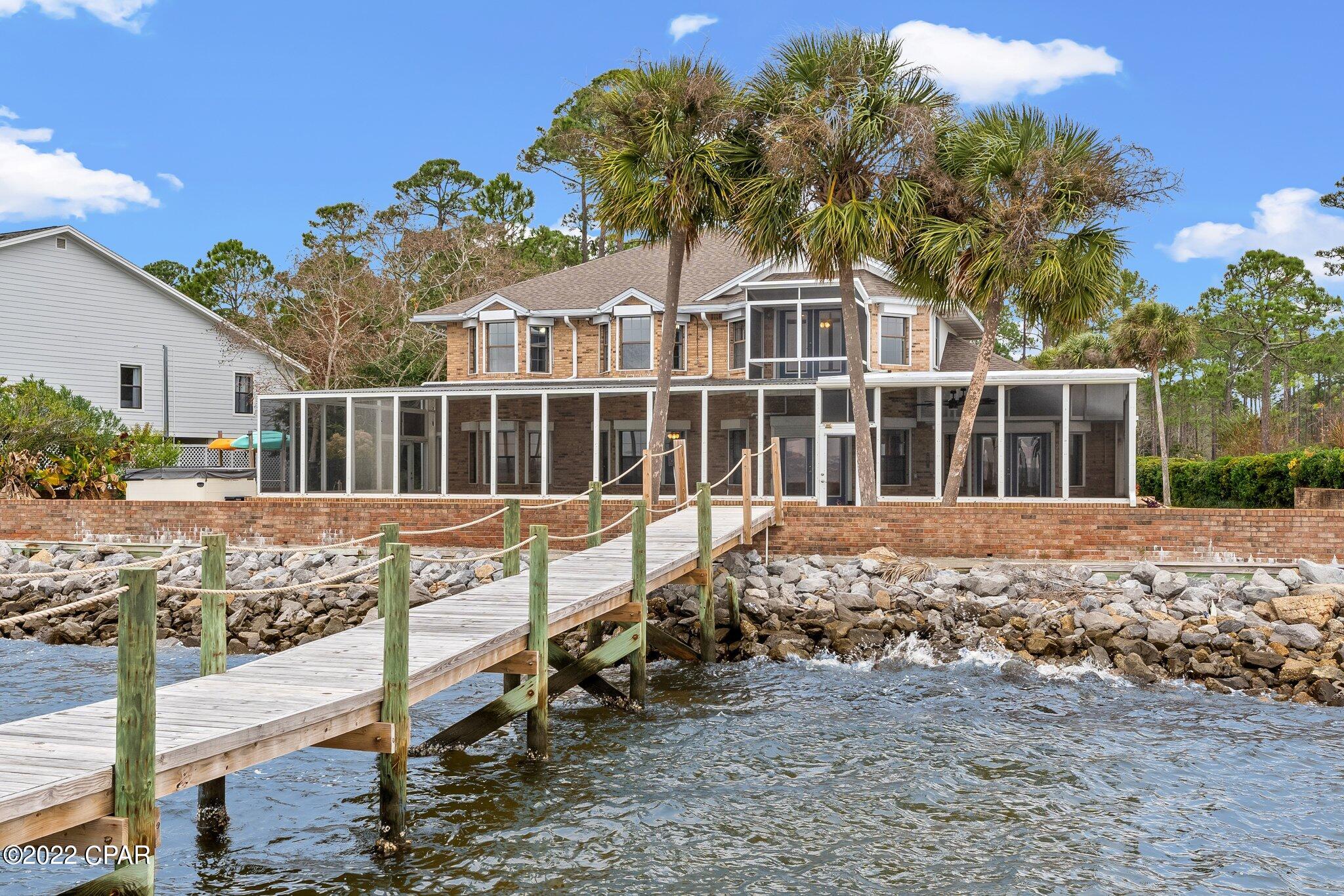 Dolphin Point - Residential