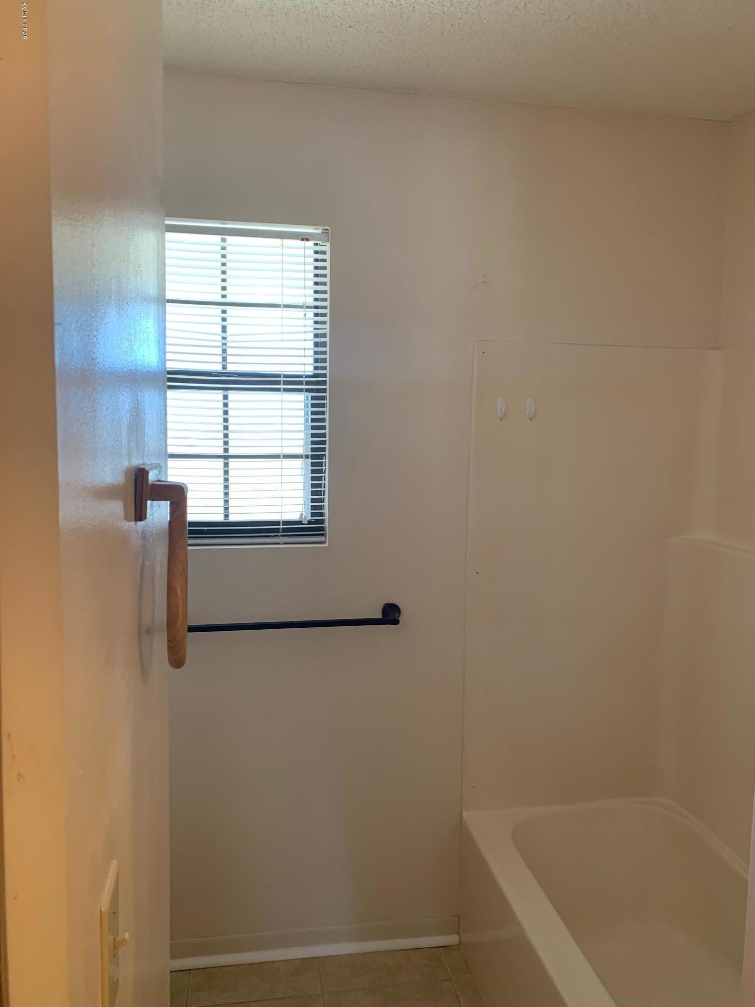 Laguna Beach 2nd Add - Residential Lease