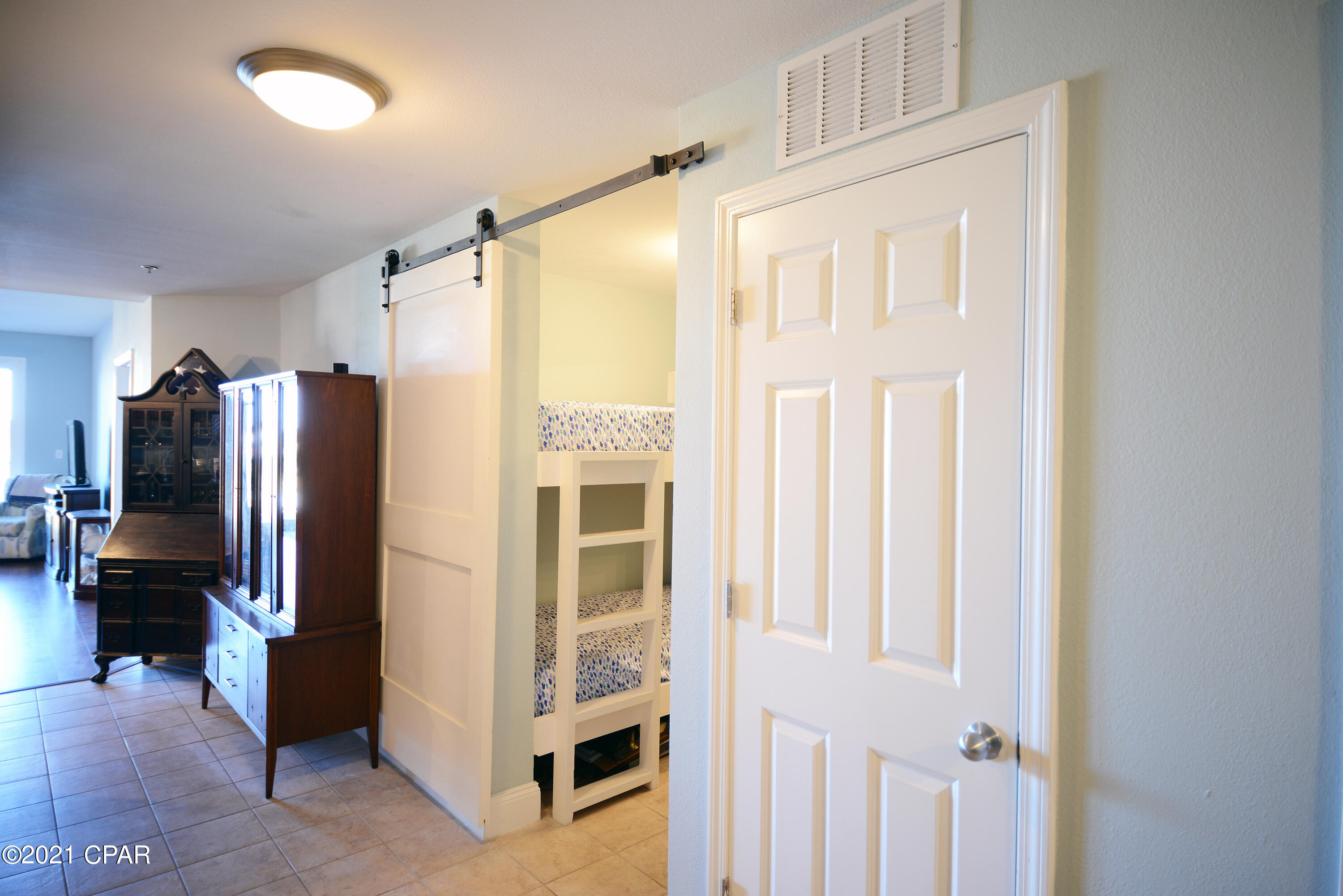 Laketown Wharf - Residential