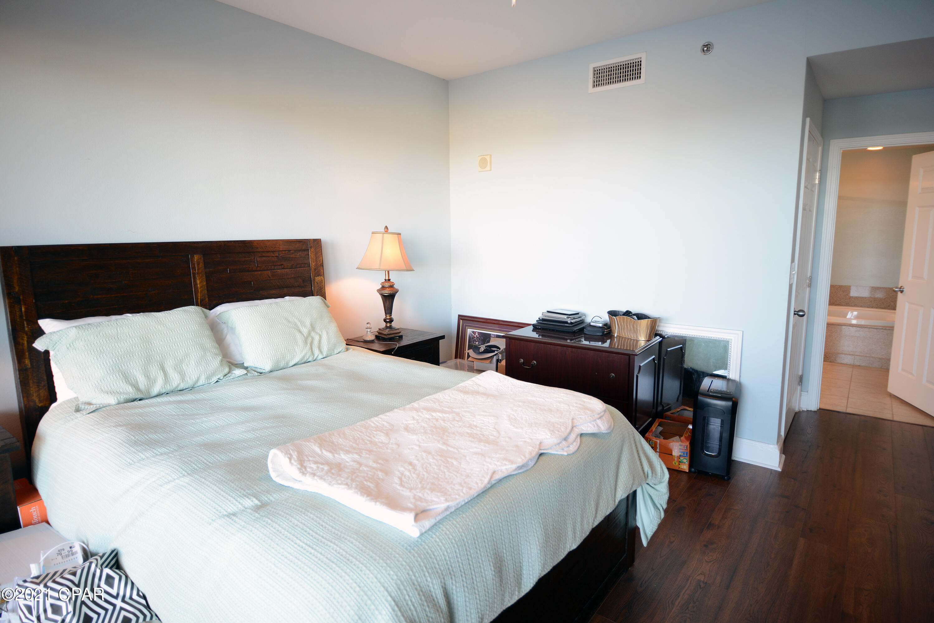 Laketown Wharf - Residential