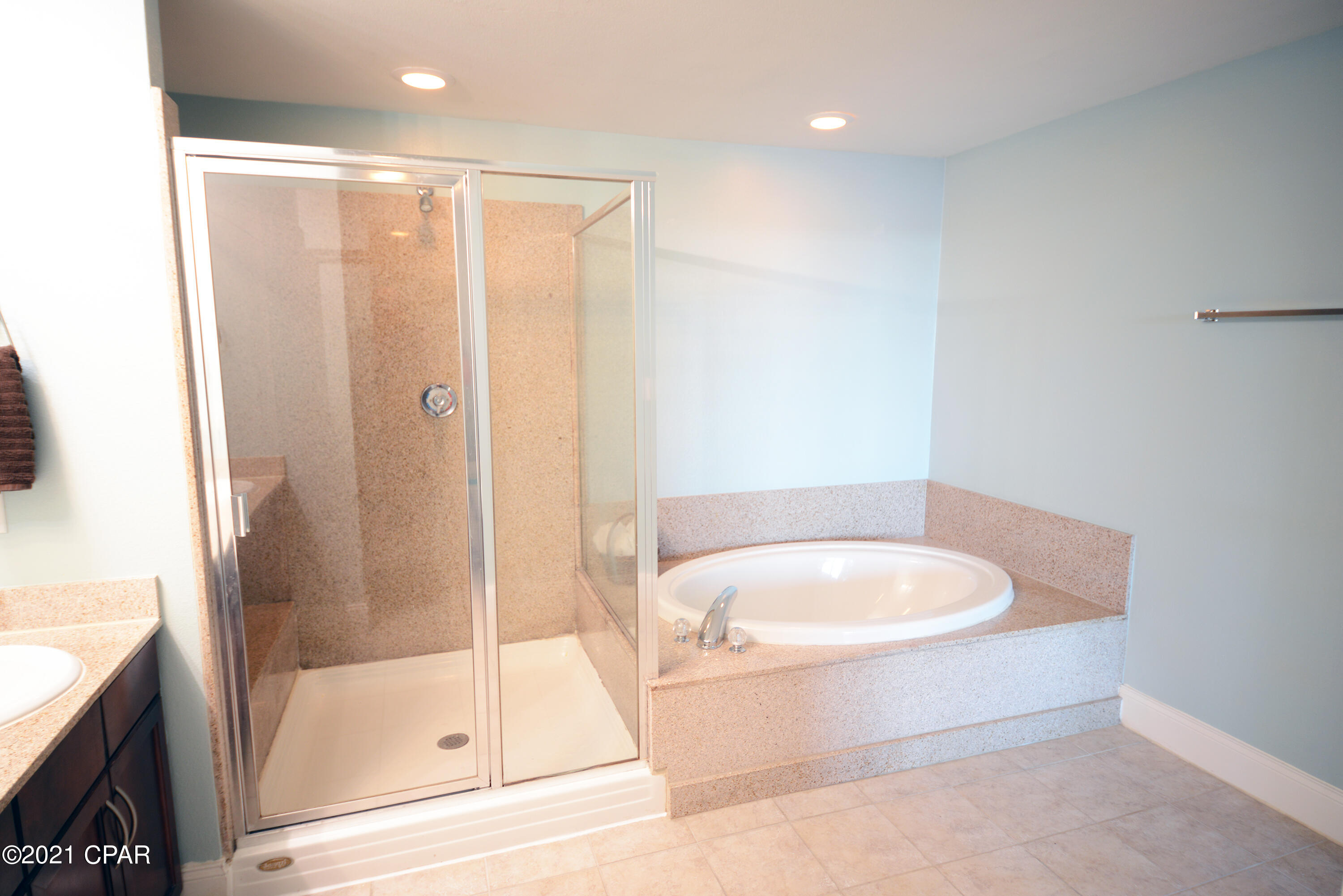 Laketown Wharf - Residential