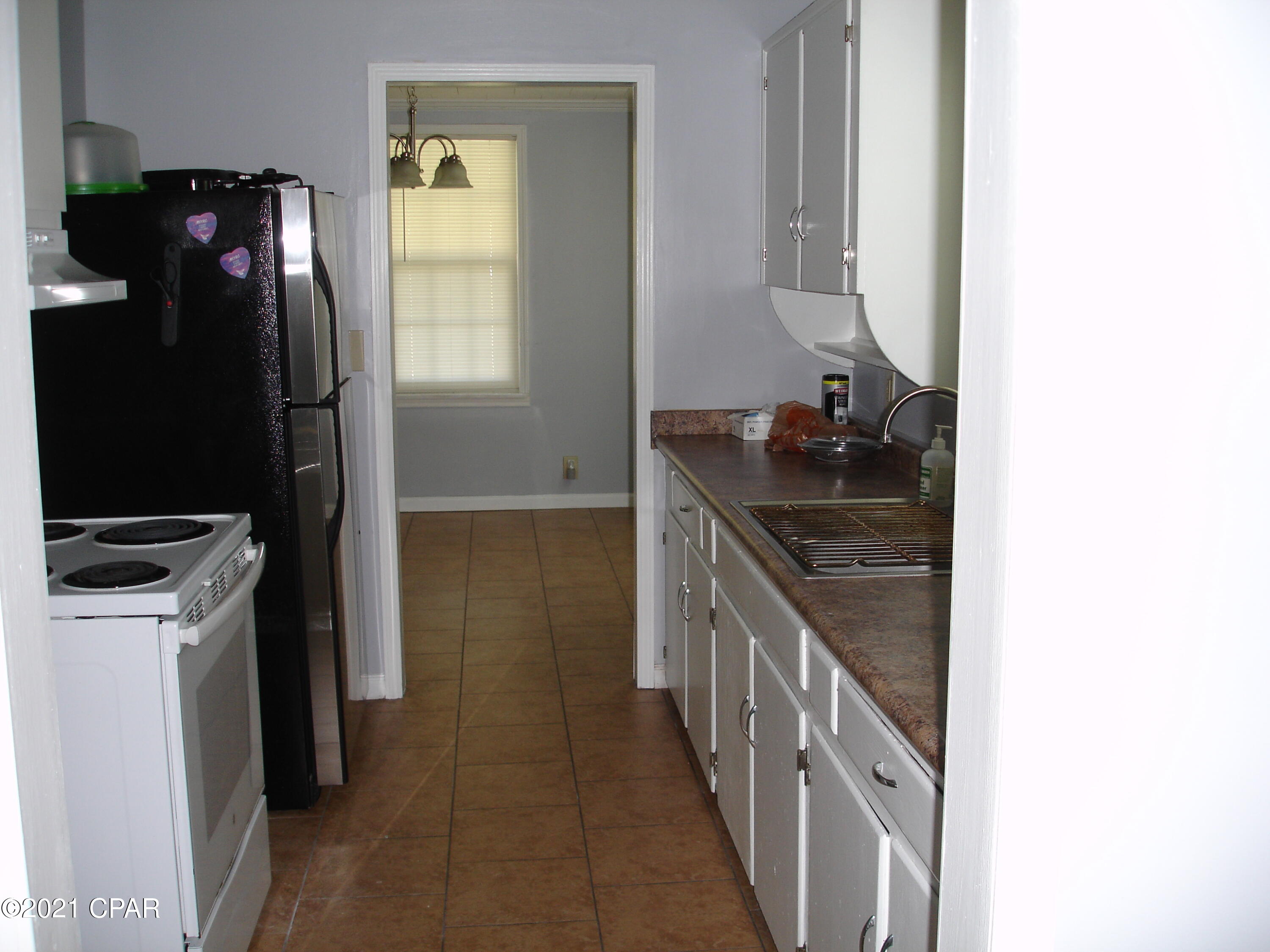 Keiths Bay Harbor Add - Residential Lease