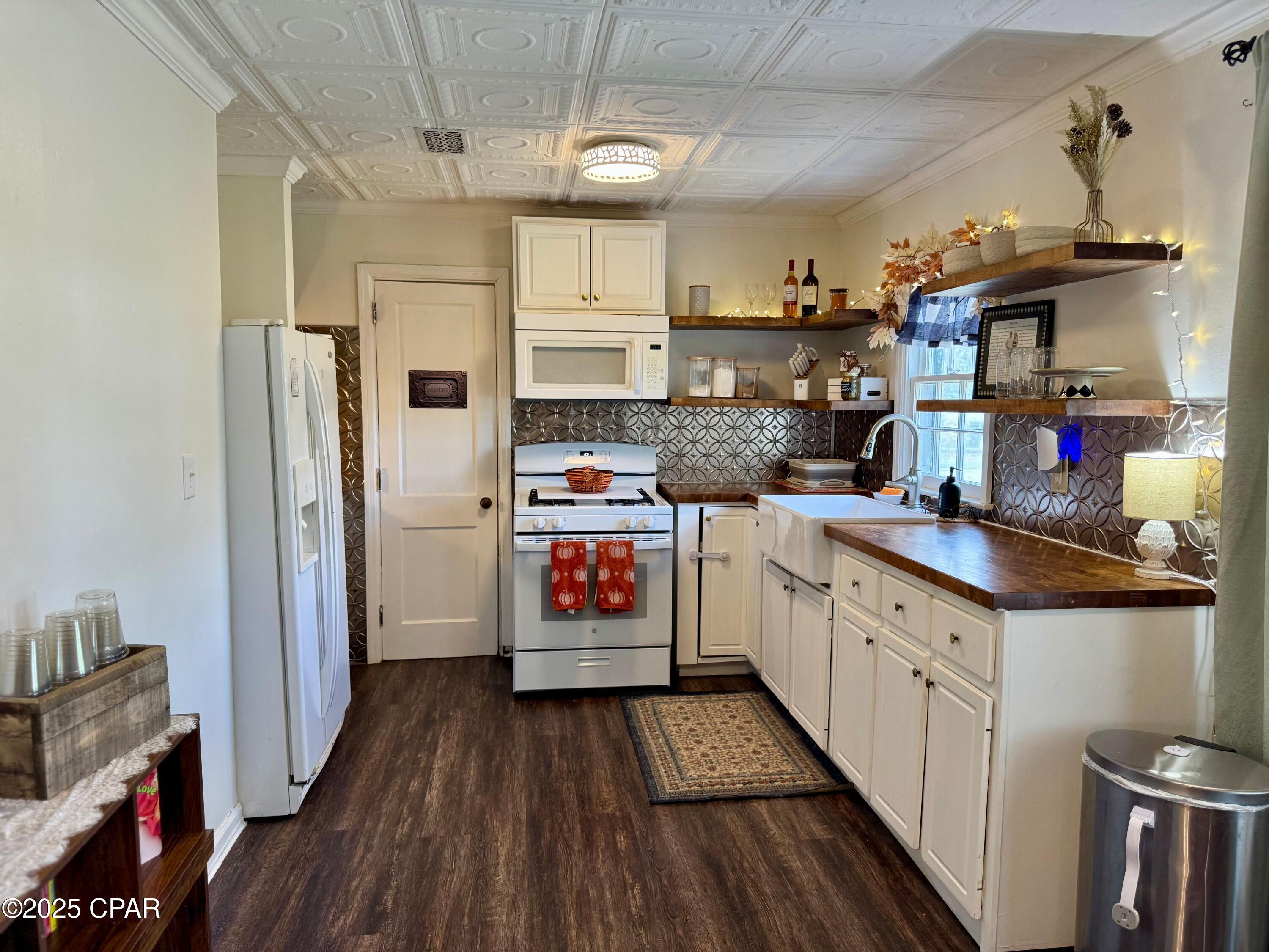 West Manor - Residential